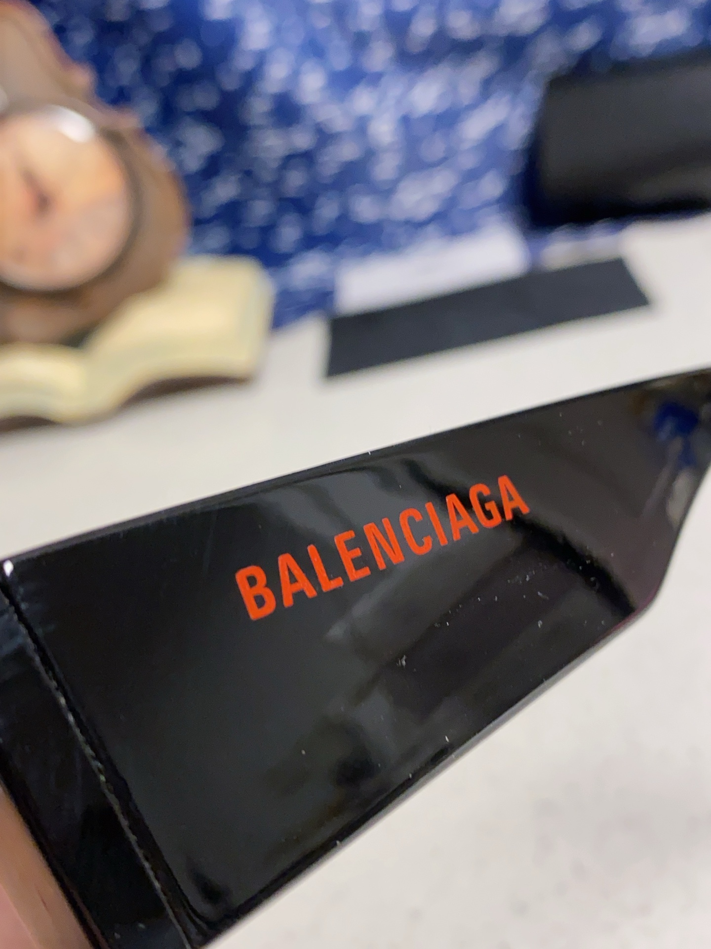  Balenciaga巴黎世家 2025新款欧美方形大粗框小红书女高级感防紫外线墨镜太阳镜 男女通用