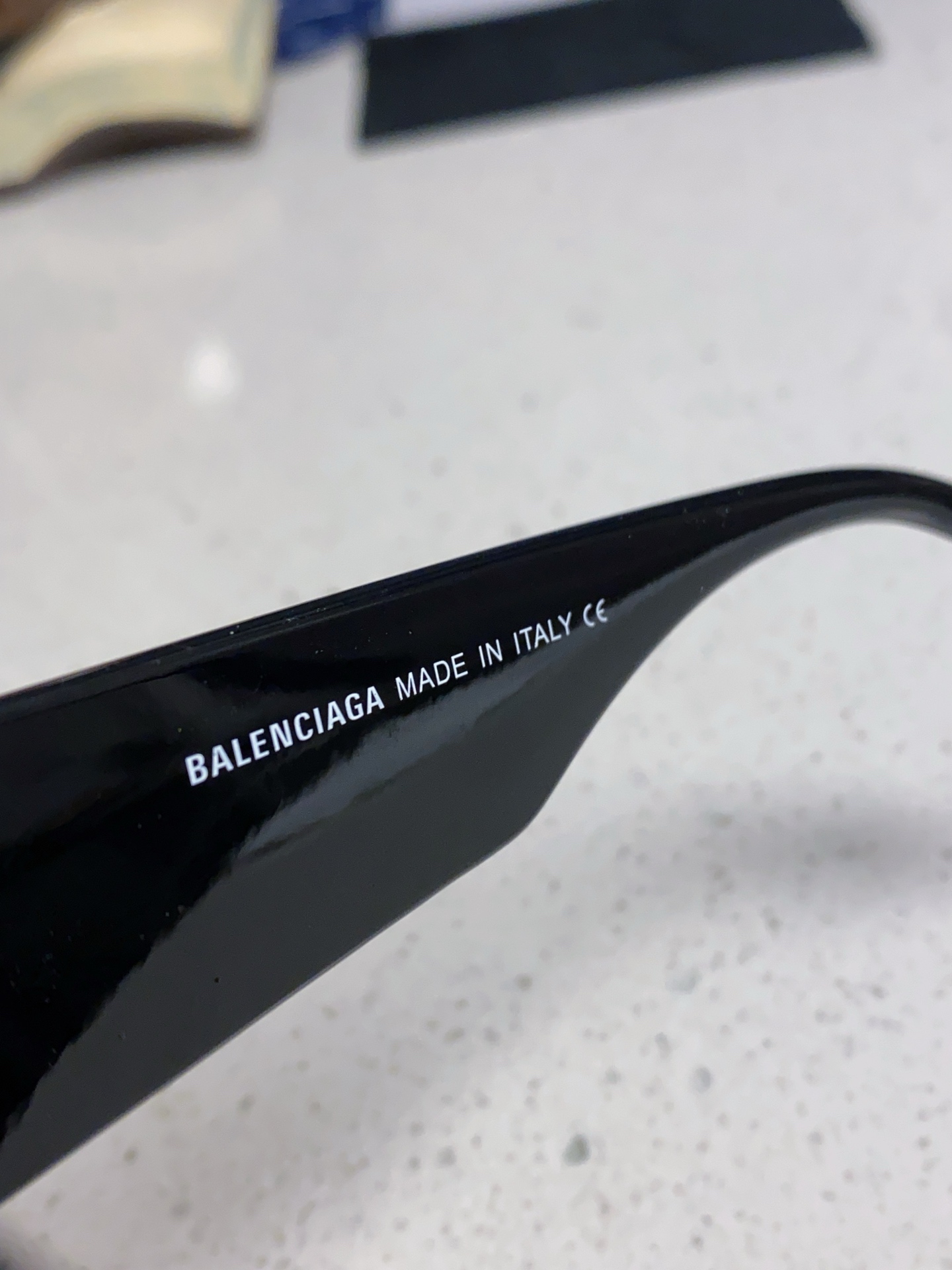  Balenciaga巴黎世家 2025新款欧美方形大粗框小红书女高级感防紫外线墨镜太阳镜 男女通用