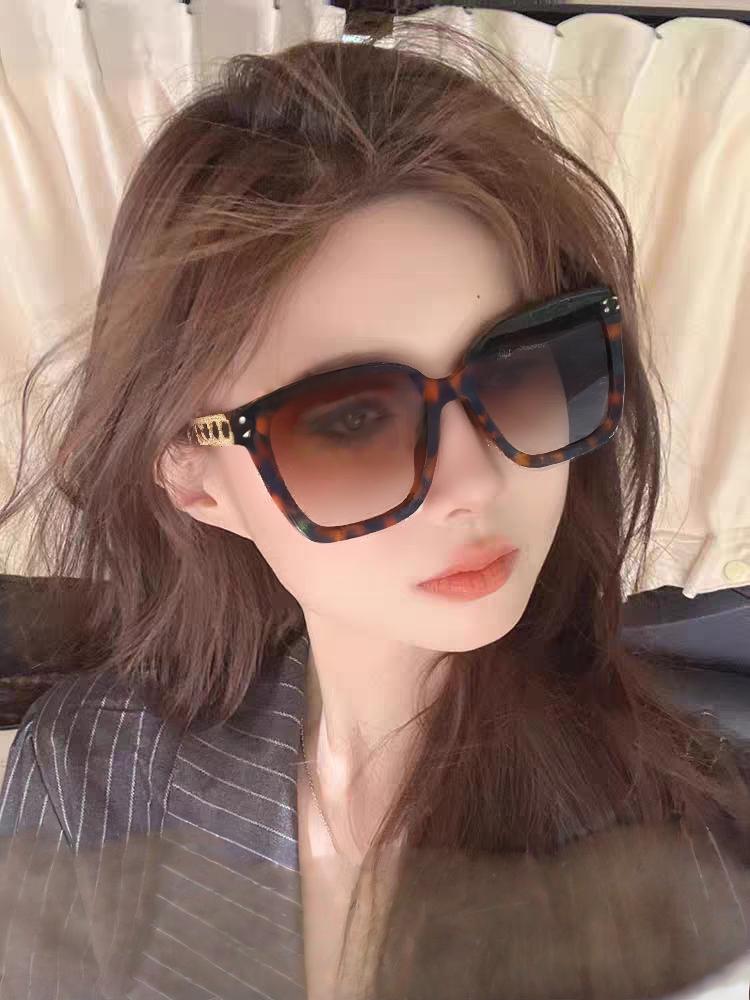  Celine赛琳 2025新款 欧美明星网红方形大框复古墨镜韩版男女潮个性朋克风太阳眼镜 