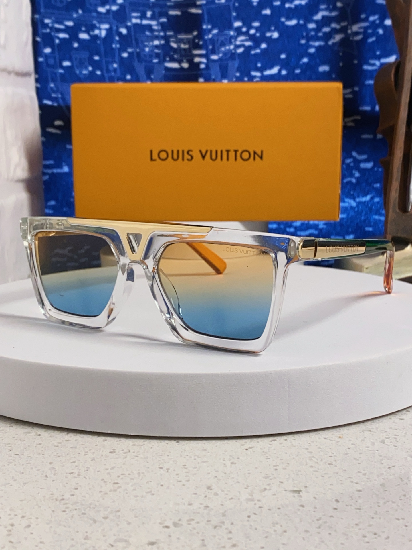  LouisVuitton路易威登 新款韩版个性宽边粗框太阳眼镜男女潮人墨镜朋克风方形大框蹦迪眼镜