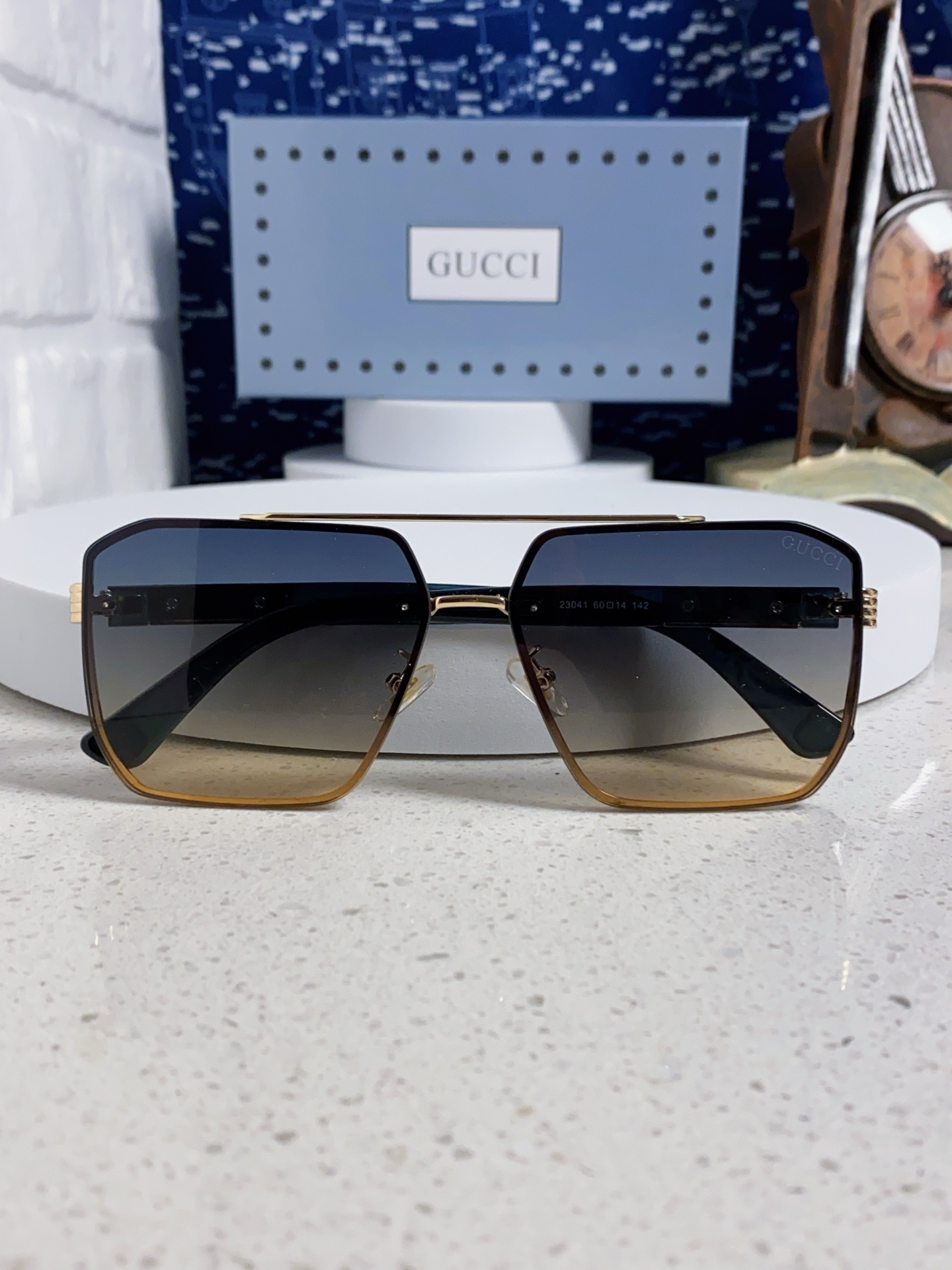  Gucci古奇 2025新款男女同款太阳镜 经典红绿腿吊坠 无框时尚潮流眼镜驾驶出游休闲太阳眼镜 男士