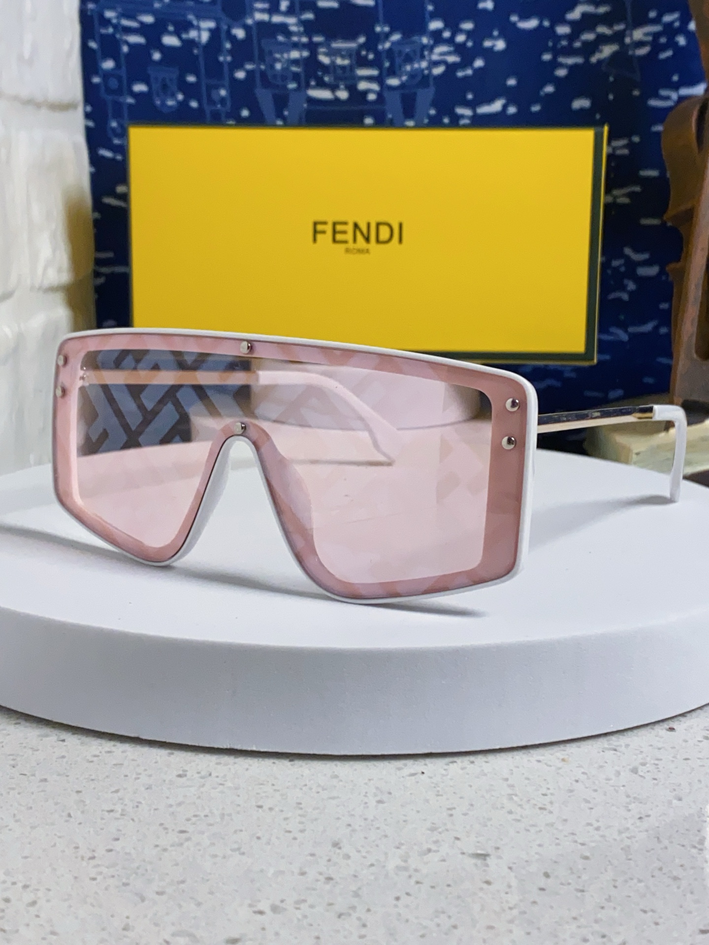  Fendi芬迪 2025新款欧美外贸水印时尚太阳眼镜男墨镜 男女通用 