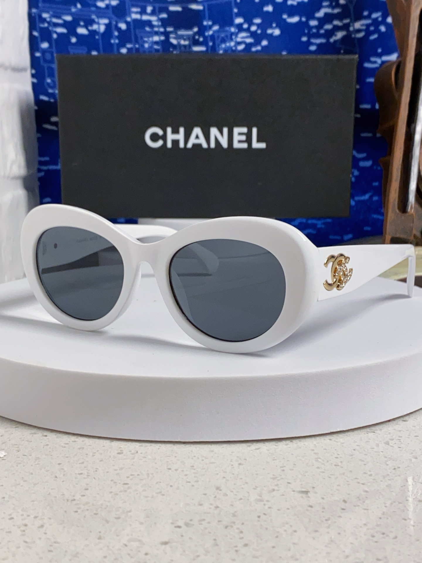 Chanel香奈儿 2025新款 复古大框方形高级感镶钻太阳眼镜圆脸显瘦防紫外线街拍墨镜女款