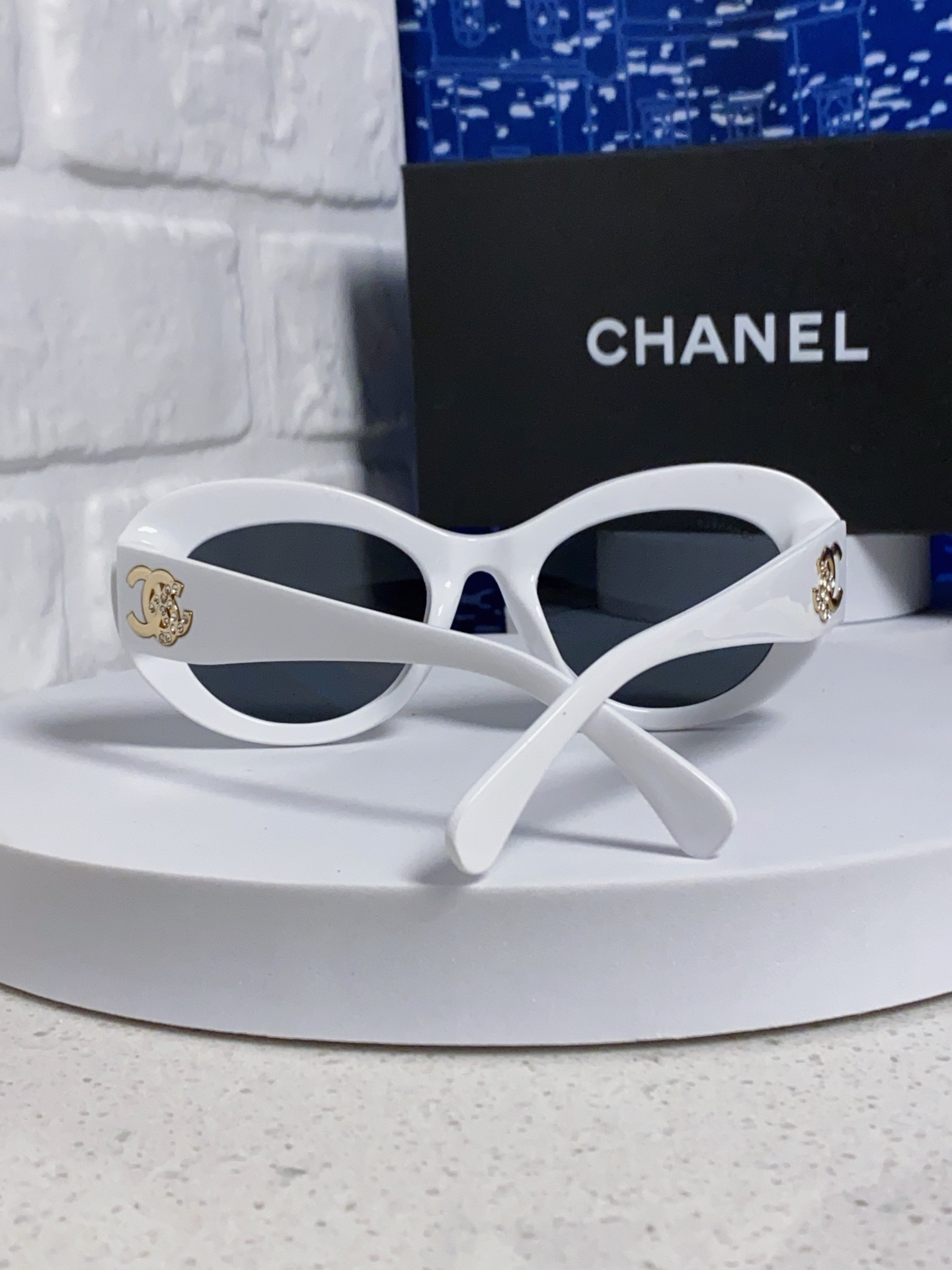  Chanel香奈儿 2025新款 复古大框方形高级感镶钻太阳眼镜圆脸显瘦防紫外线街拍墨镜女款