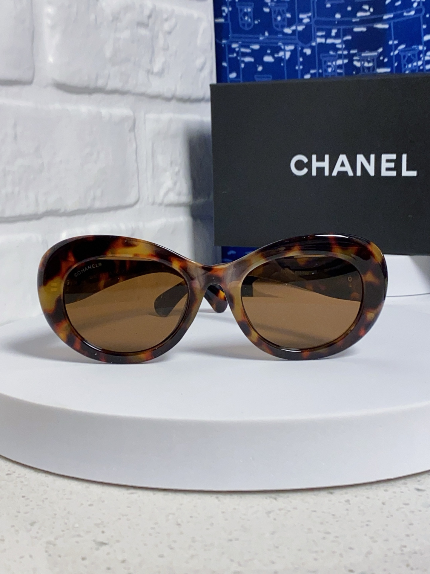  Chanel香奈儿 2025新款 复古大框方形高级感镶钻太阳眼镜圆脸显瘦防紫外线街拍墨镜女款