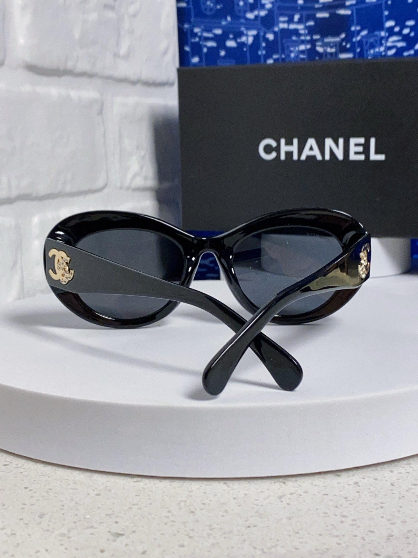  Chanel香奈儿 2025新款 复古大框方形高级感镶钻太阳眼镜圆脸显瘦防紫外线街拍墨镜女款