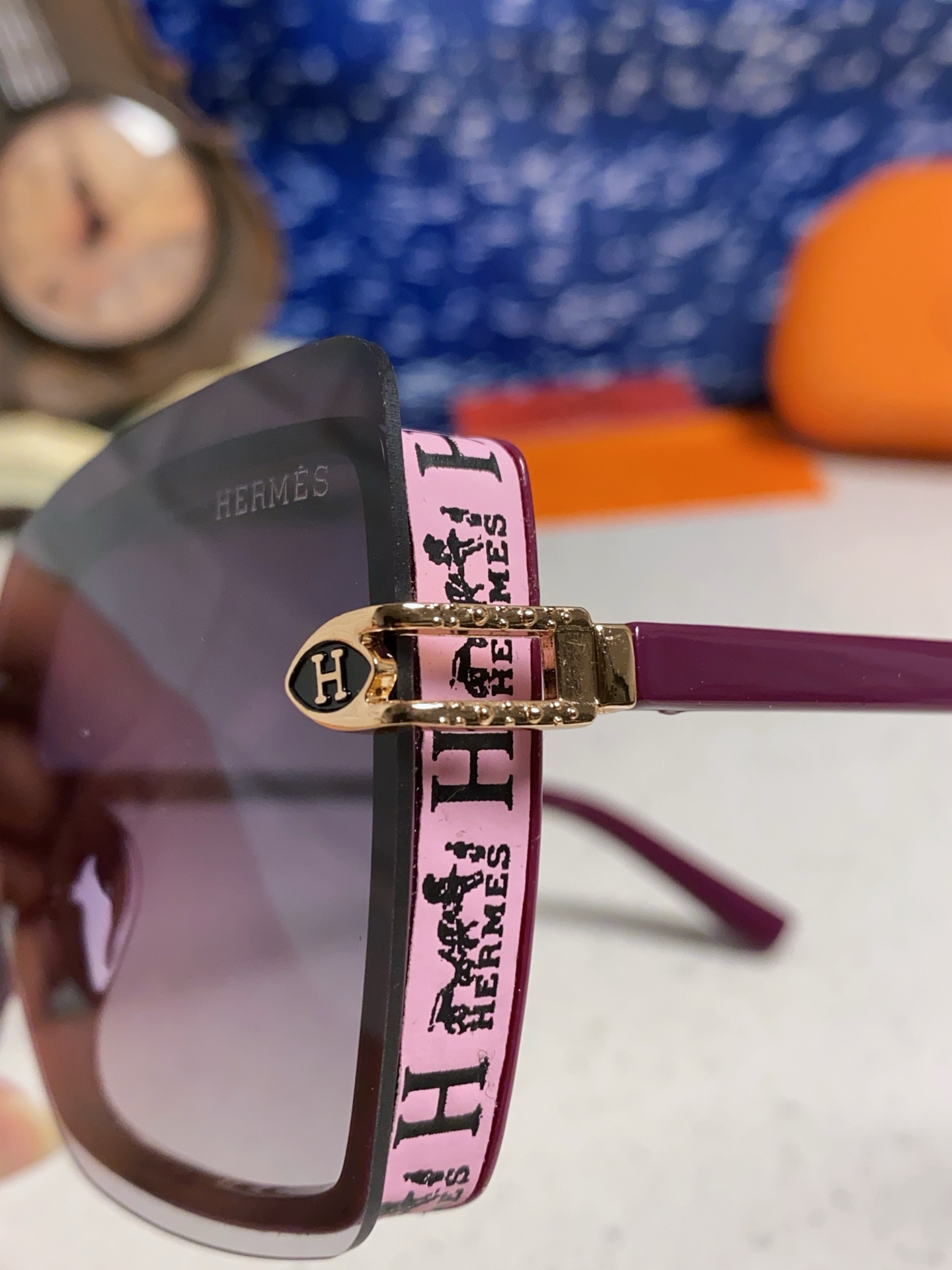  Hermes爱马仕 2025新款 墨镜女大脸显瘦拍照凹造型ins潮复古太阳眼镜高级感夏季渐变方形