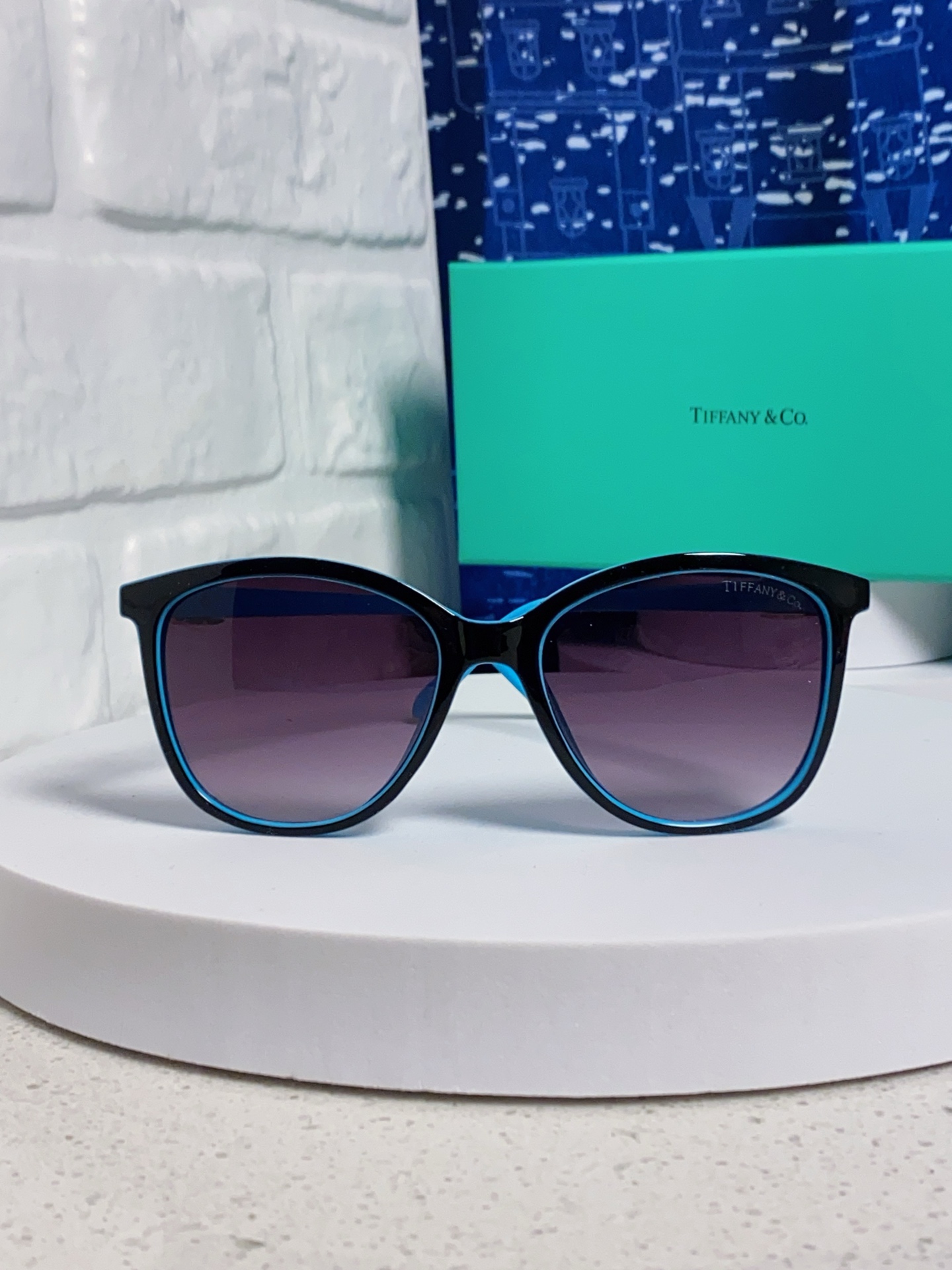 Tiffany蒂芙尼 2025新款镶钻太阳镜眼镜女士潮流精致墨镜 个性女款