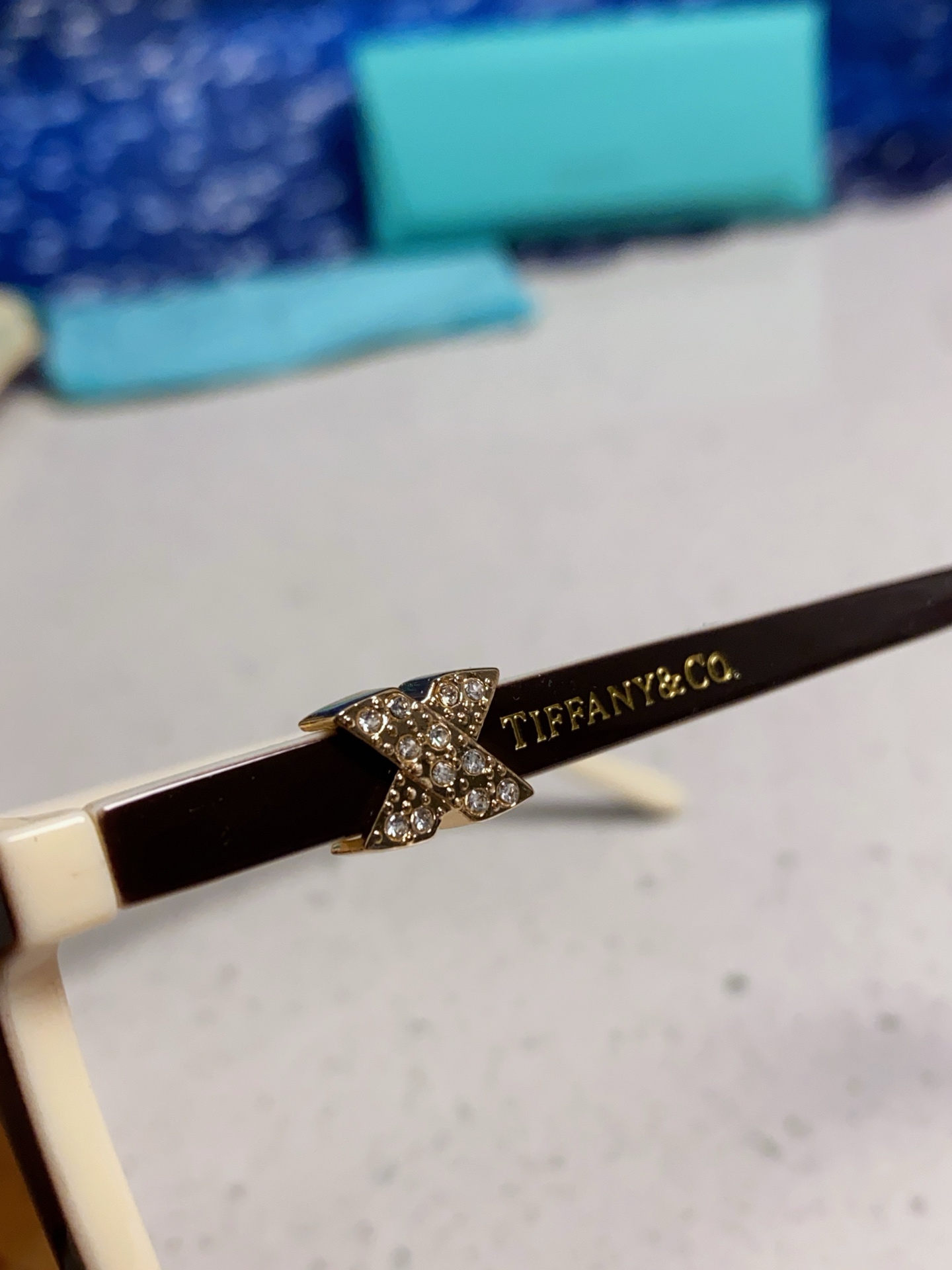 Tiffany蒂芙尼 2025新款镶钻太阳镜眼镜女士潮流精致墨镜 个性女款