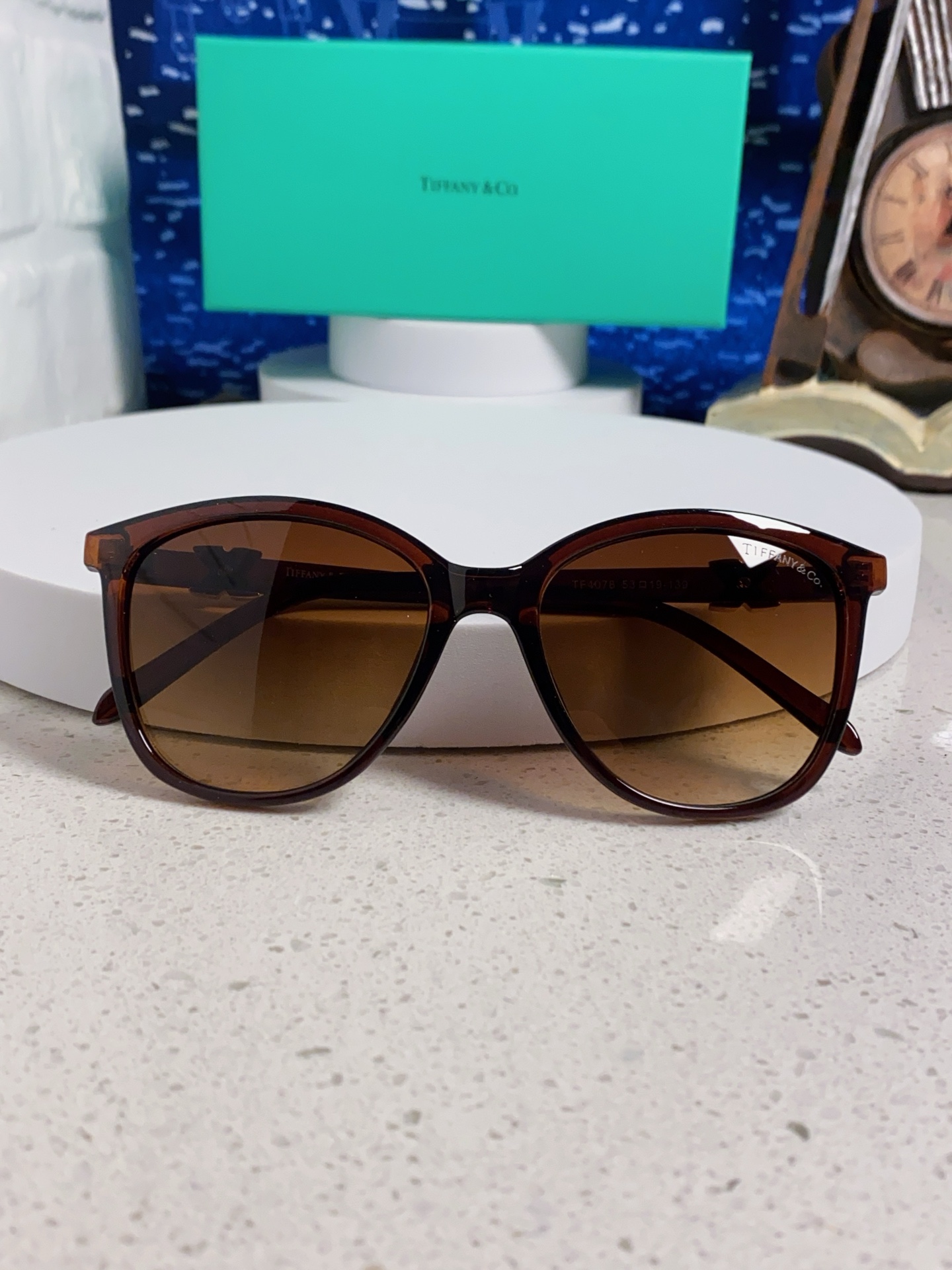 Tiffany蒂芙尼 2025新款镶钻太阳镜眼镜女士潮流精致墨镜 个性女款