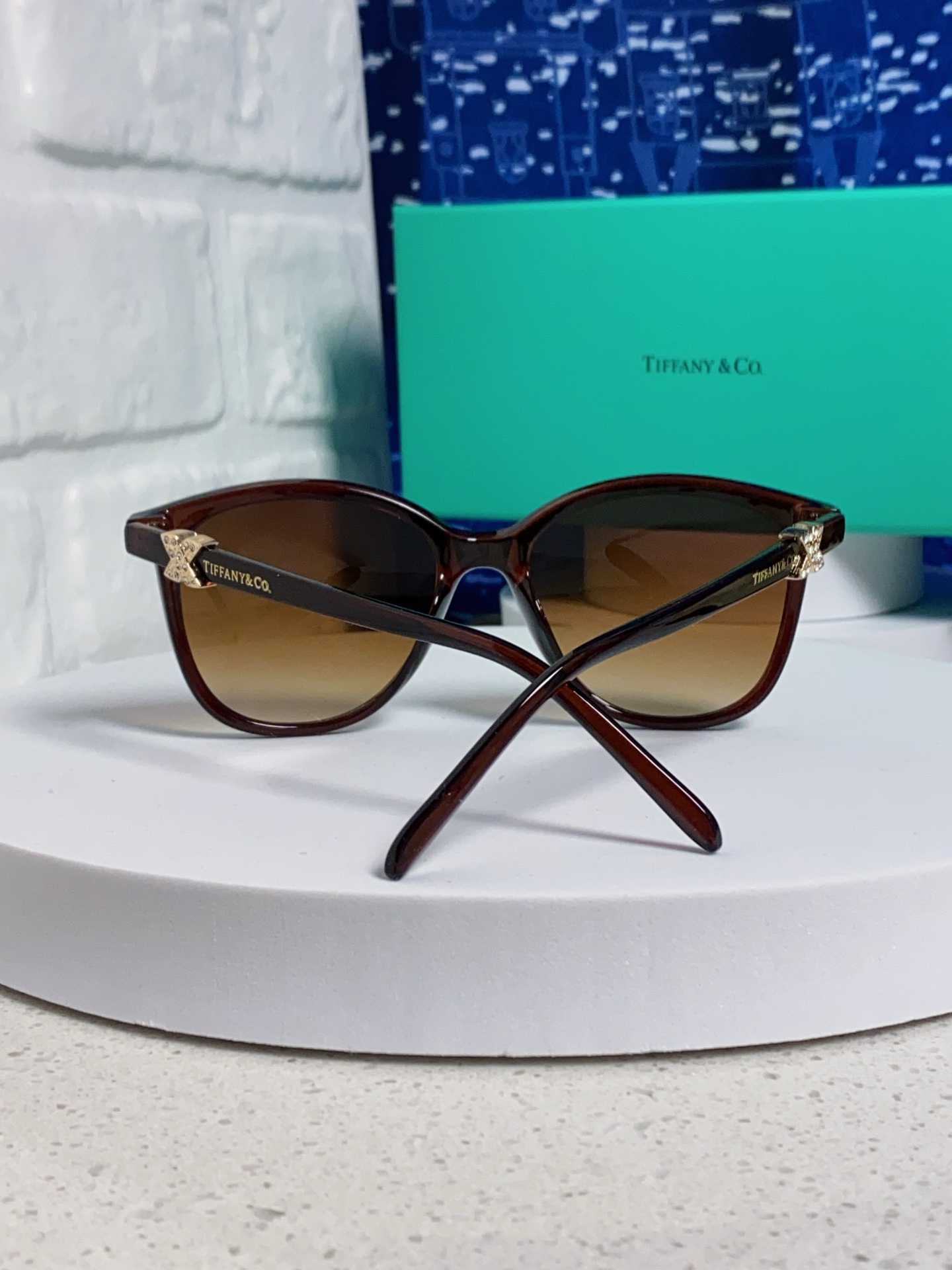 Tiffany蒂芙尼 2025新款镶钻太阳镜眼镜女士潮流精致墨镜 个性女款