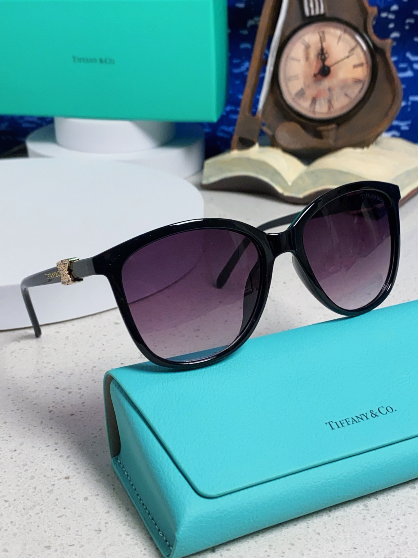 Tiffany蒂芙尼 2025新款镶钻太阳镜眼镜女士潮流精致墨镜 个性女款