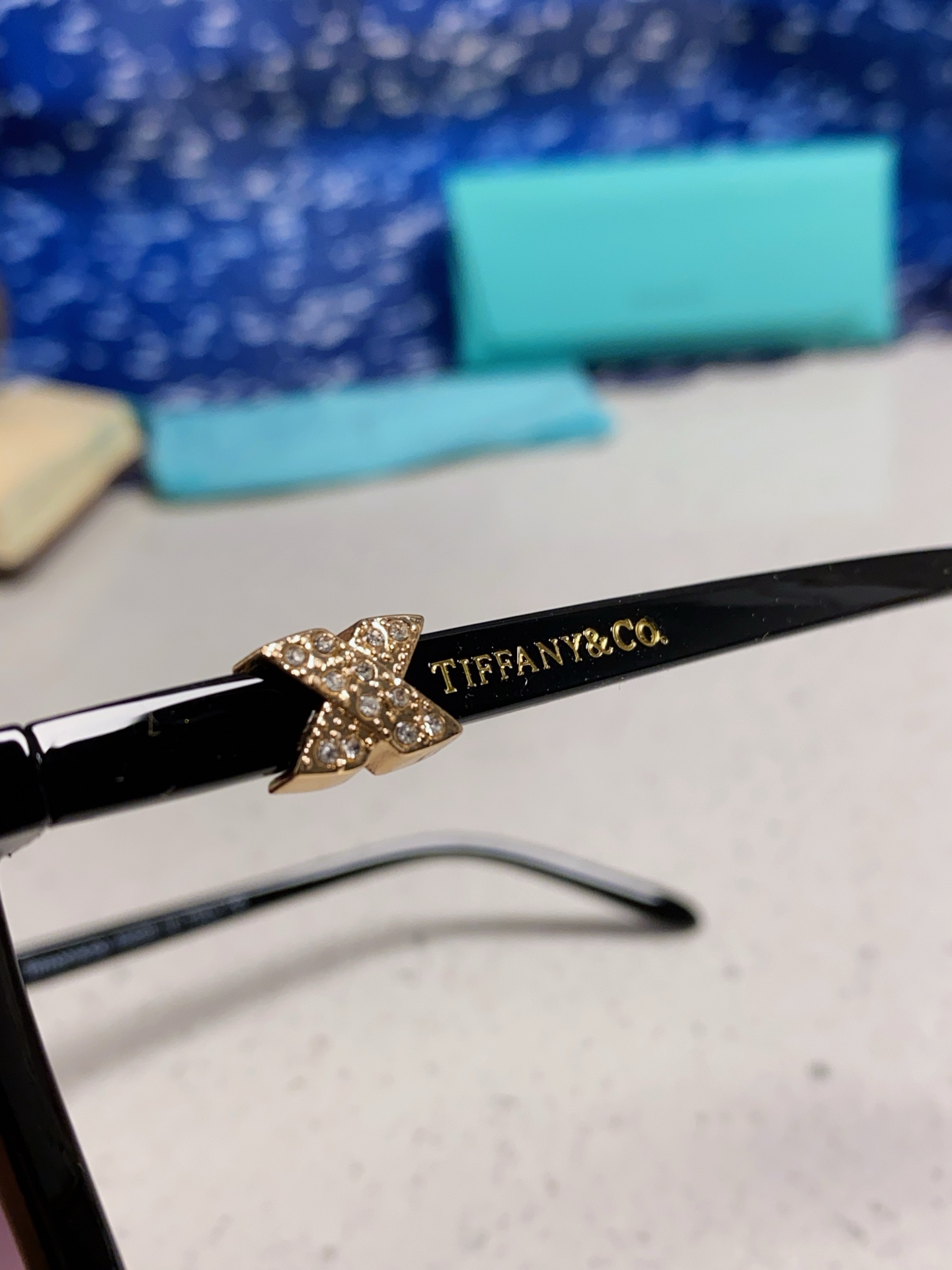 Tiffany蒂芙尼 2025新款镶钻太阳镜眼镜女士潮流精致墨镜 个性女款