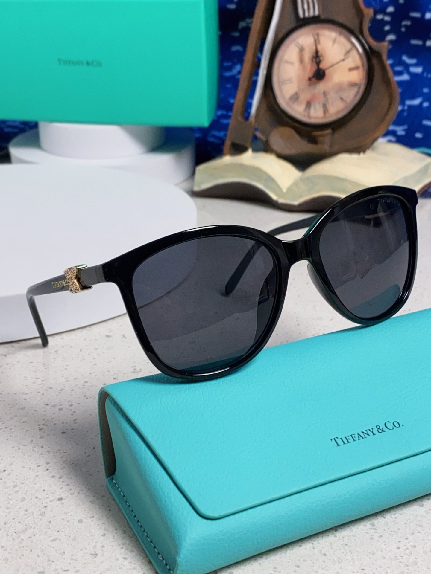 Tiffany蒂芙尼 2025新款镶钻太阳镜眼镜女士潮流精致墨镜 个性女款