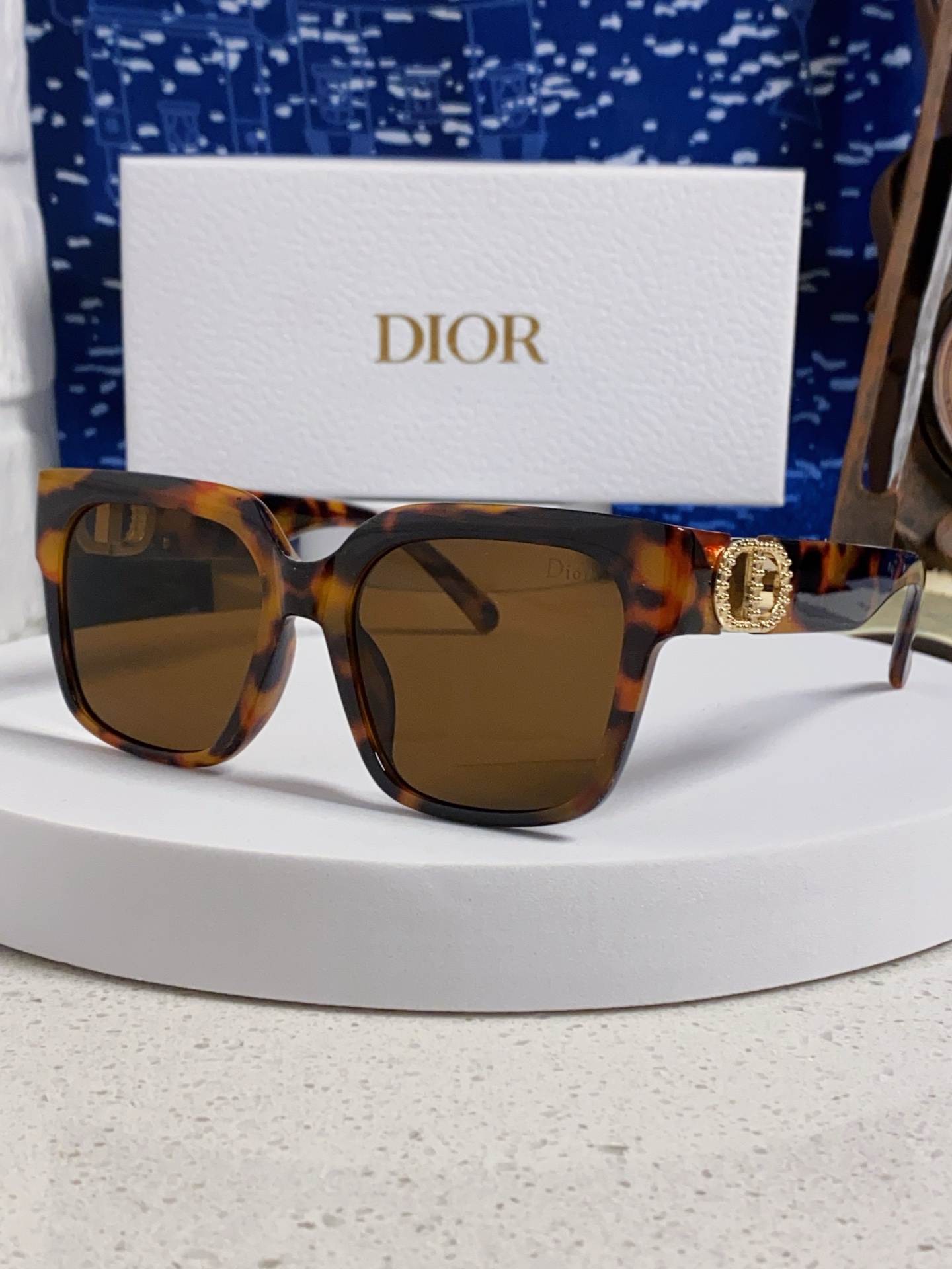 [Dior Eyewear]Dior 2025 trendy new polygonal frame diamond-encrusted large fra