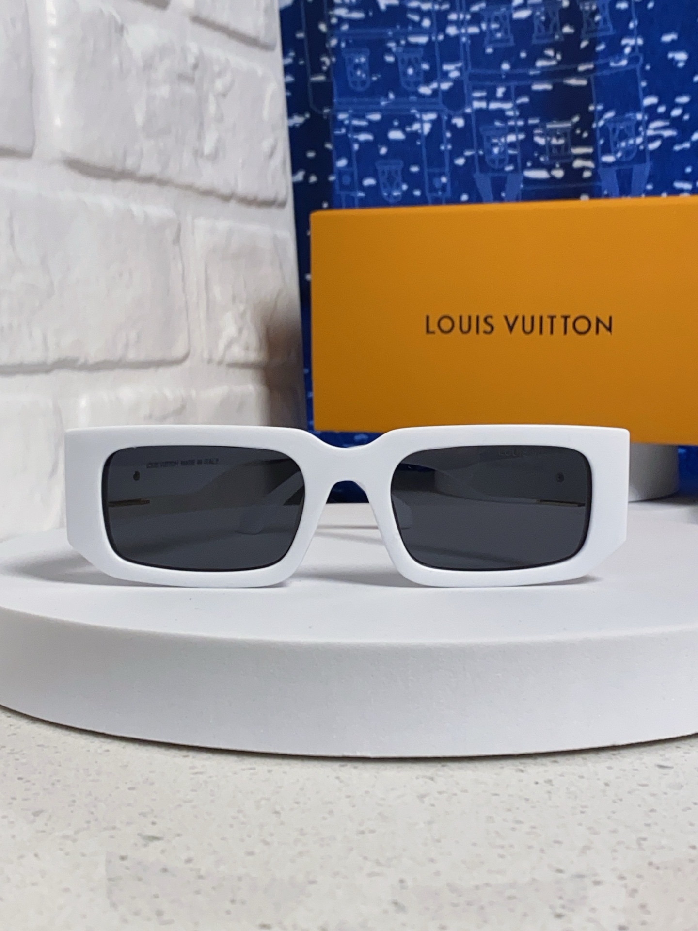  LouisVuitton路易威登 2025新款男士金属太阳镜百搭显脸小 长方形