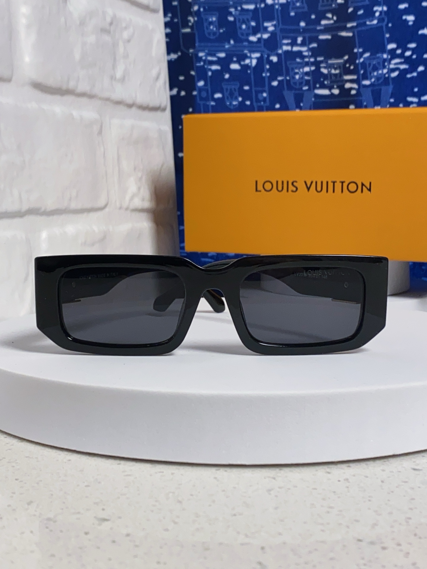  LouisVuitton路易威登 2025新款男士金属太阳镜百搭显脸小 长方形