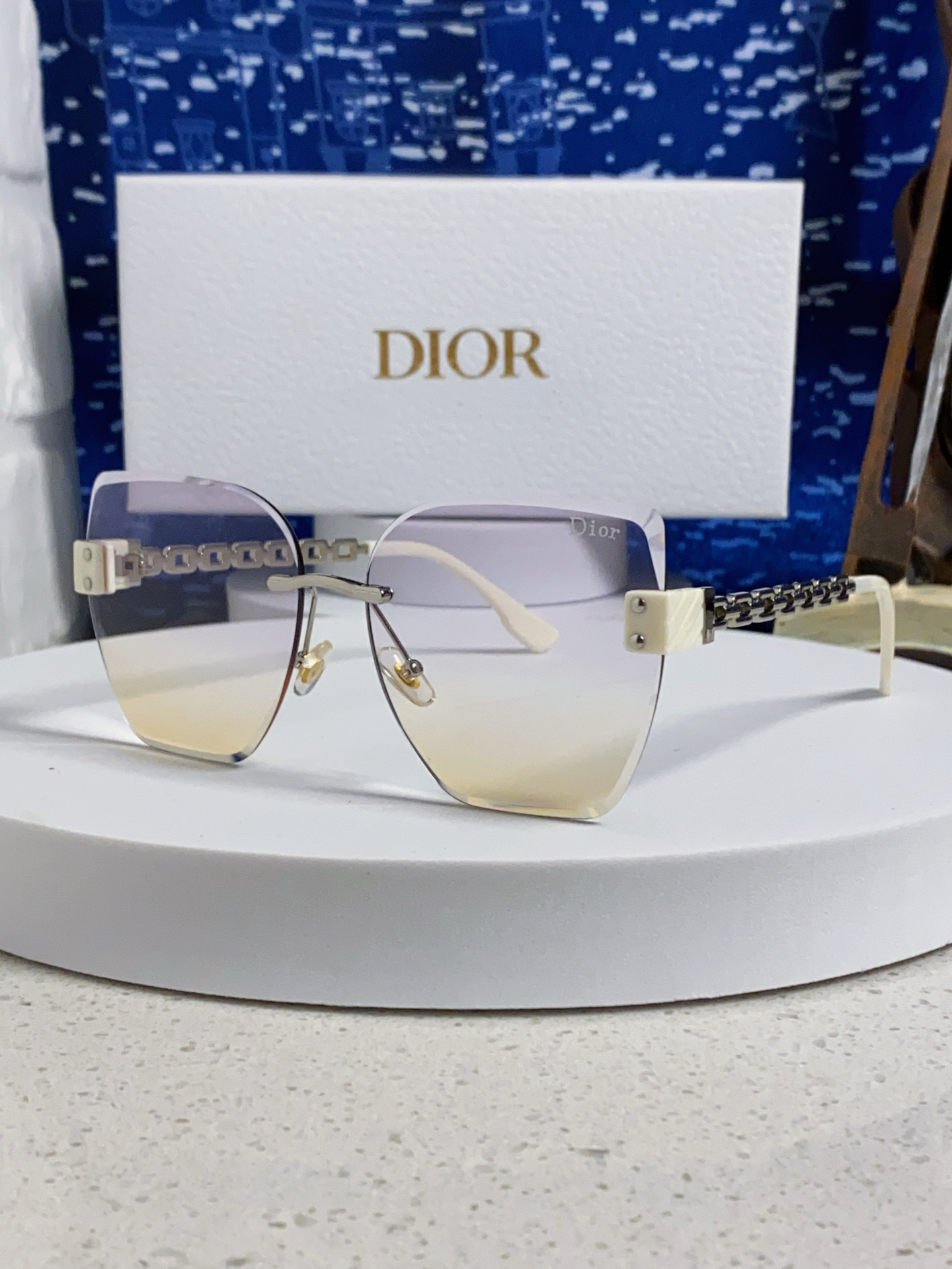  Dior迪奥 2025新款太阳眼镜女款大脸显瘦防紫外线防晒驾驶偏光 
