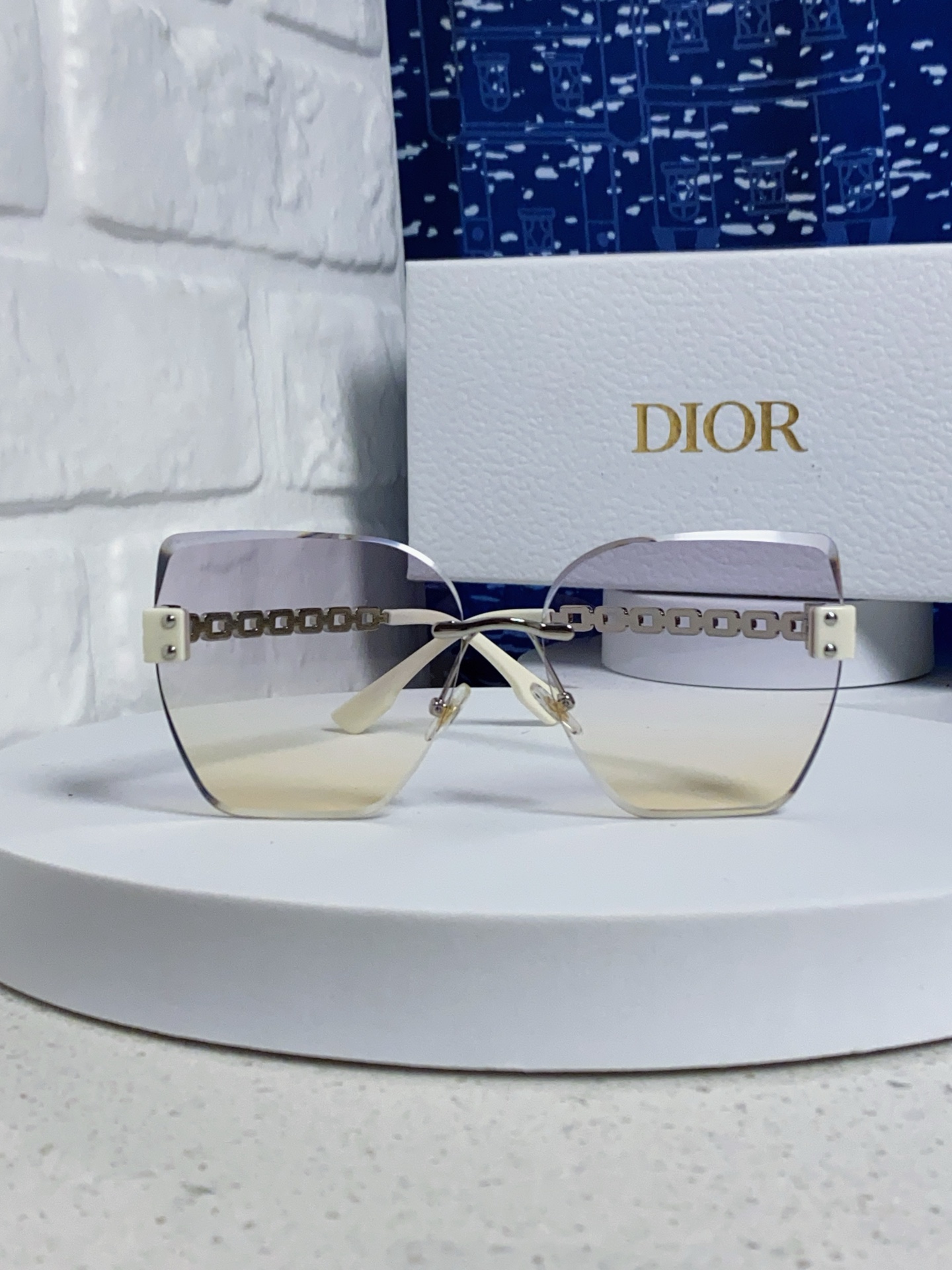  Dior迪奥 2025新款太阳眼镜女款大脸显瘦防紫外线防晒驾驶偏光 