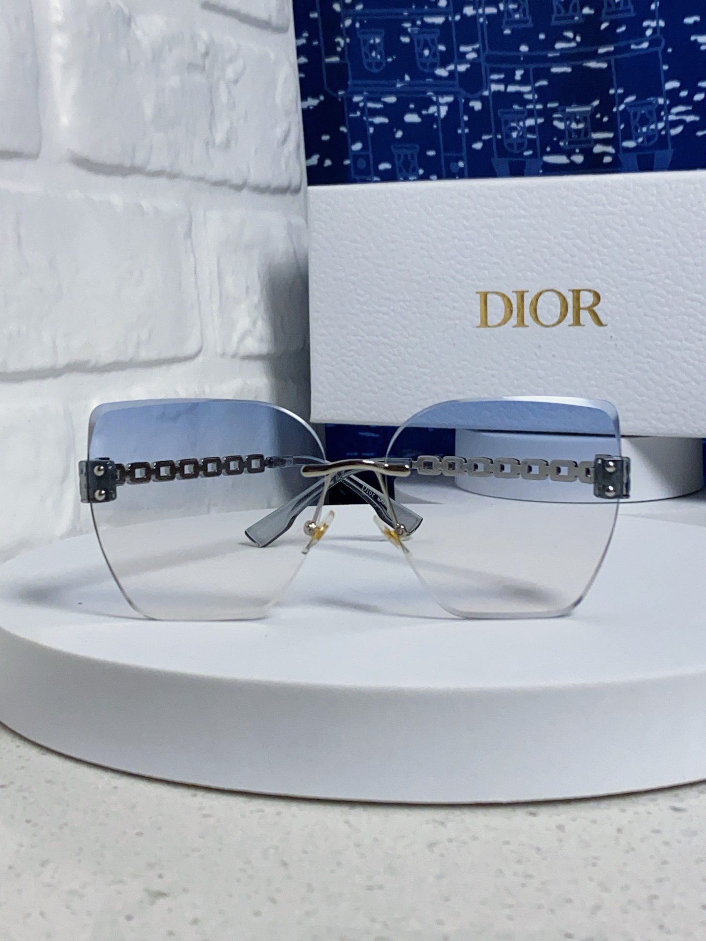  Dior迪奥 2025新款太阳眼镜女款大脸显瘦防紫外线防晒驾驶偏光 