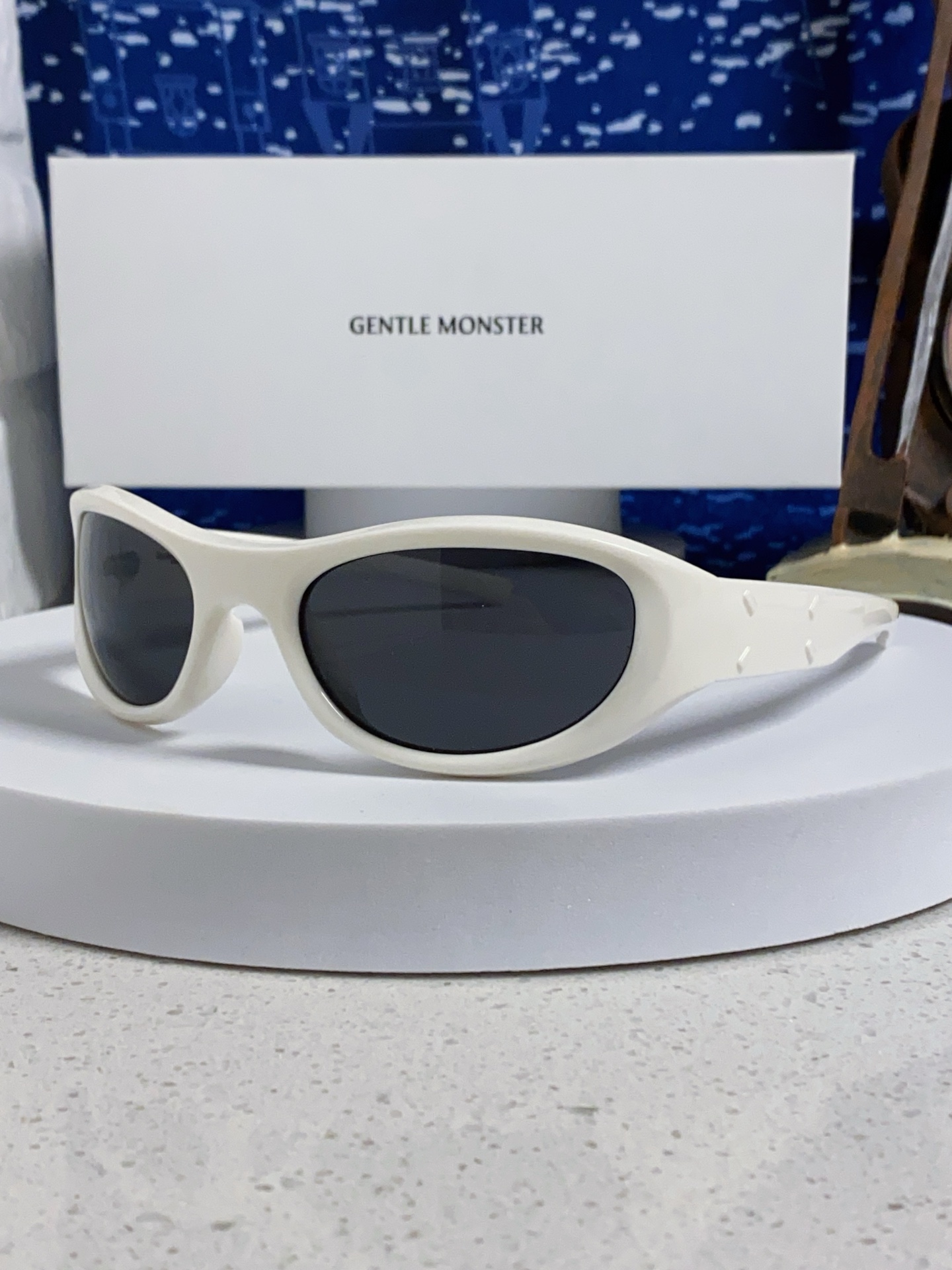   Gentle Moster(GM)  2025新款Jennie同款发箍猫眼gm墨镜女款高级感辣妹欧美