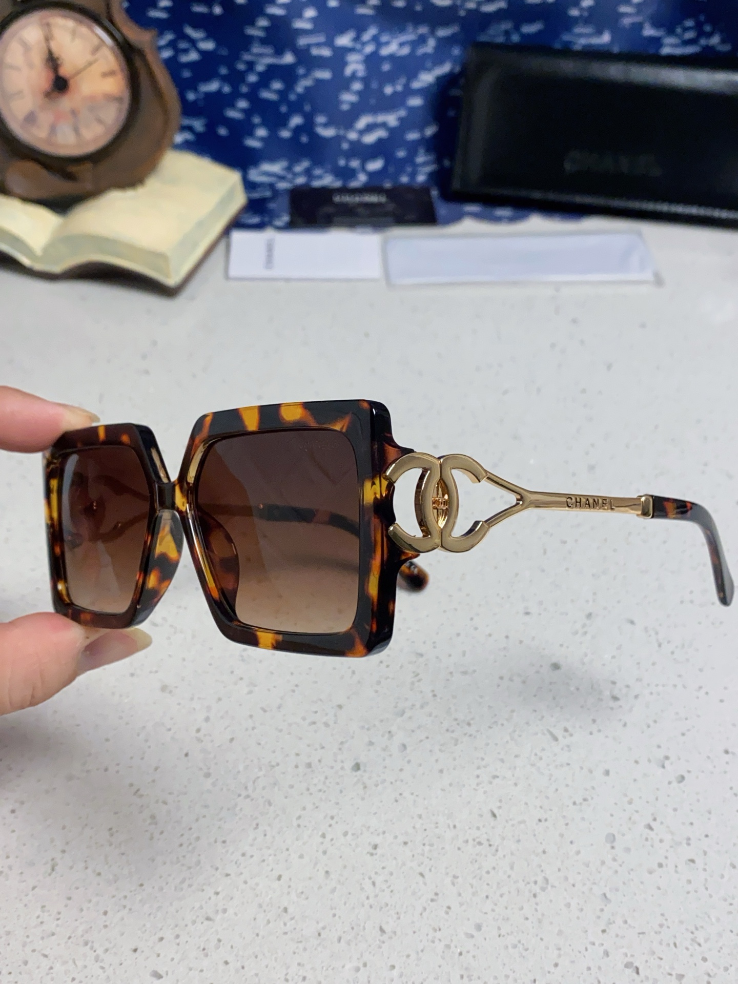 Chanel香奈儿 2025新款时尚大框太阳镜女高级感方形ins风街拍欧美跨境遮阳驾驶墨镜