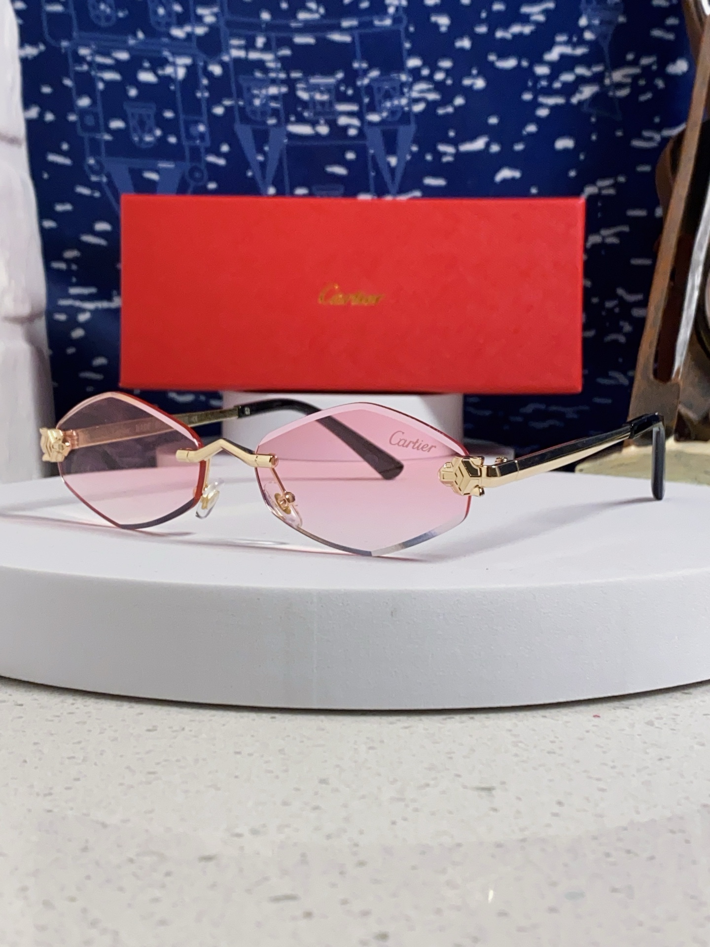 Cartier卡地亚 2025新款时尚复古个性舒适 前卫CT0443S太阳镜 墨镜高质感潮 金属无框豹子
