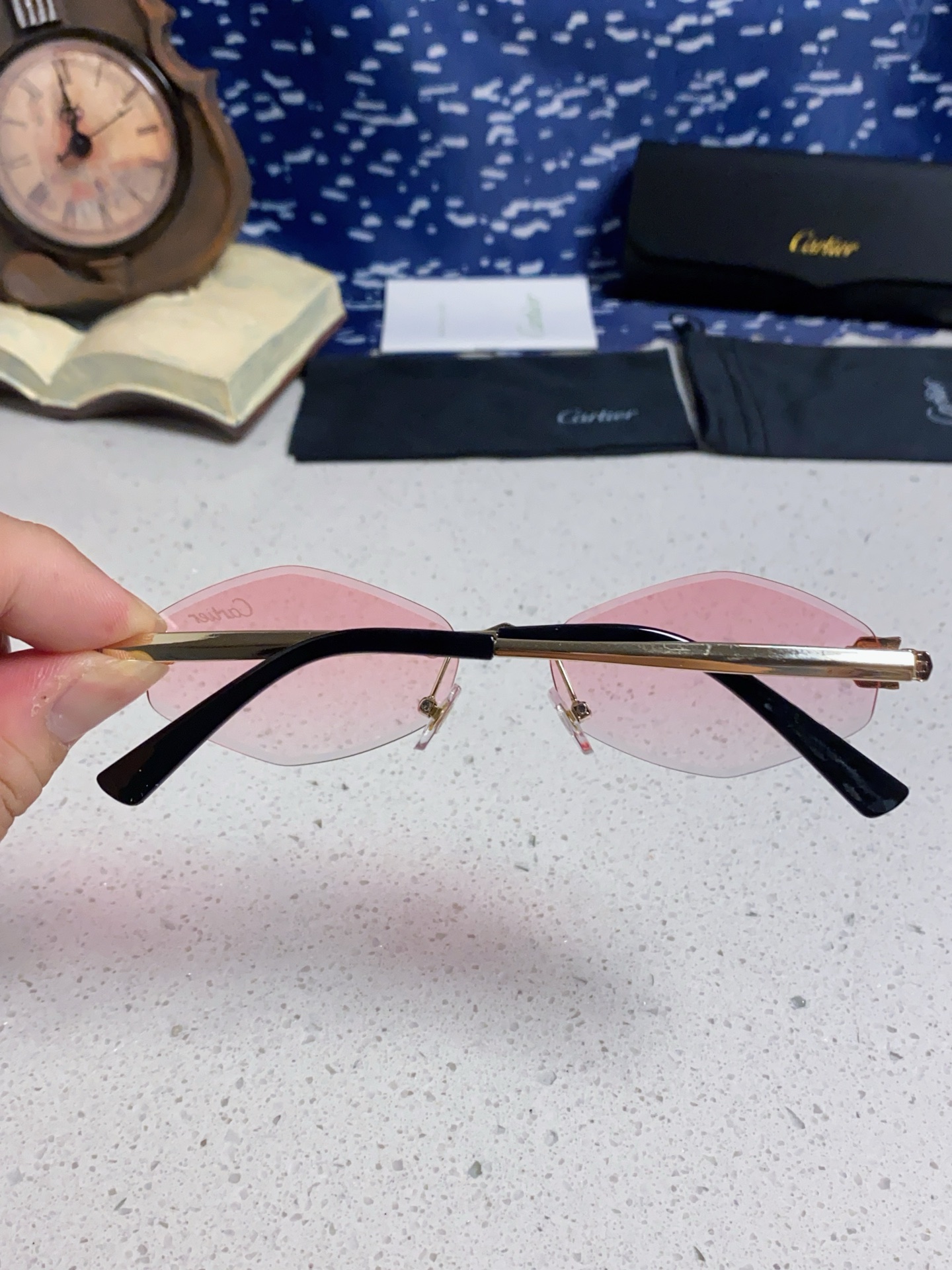 Cartier卡地亚 2025新款时尚复古个性舒适 前卫CT0443S太阳镜 墨镜高质感潮 金属无框豹子