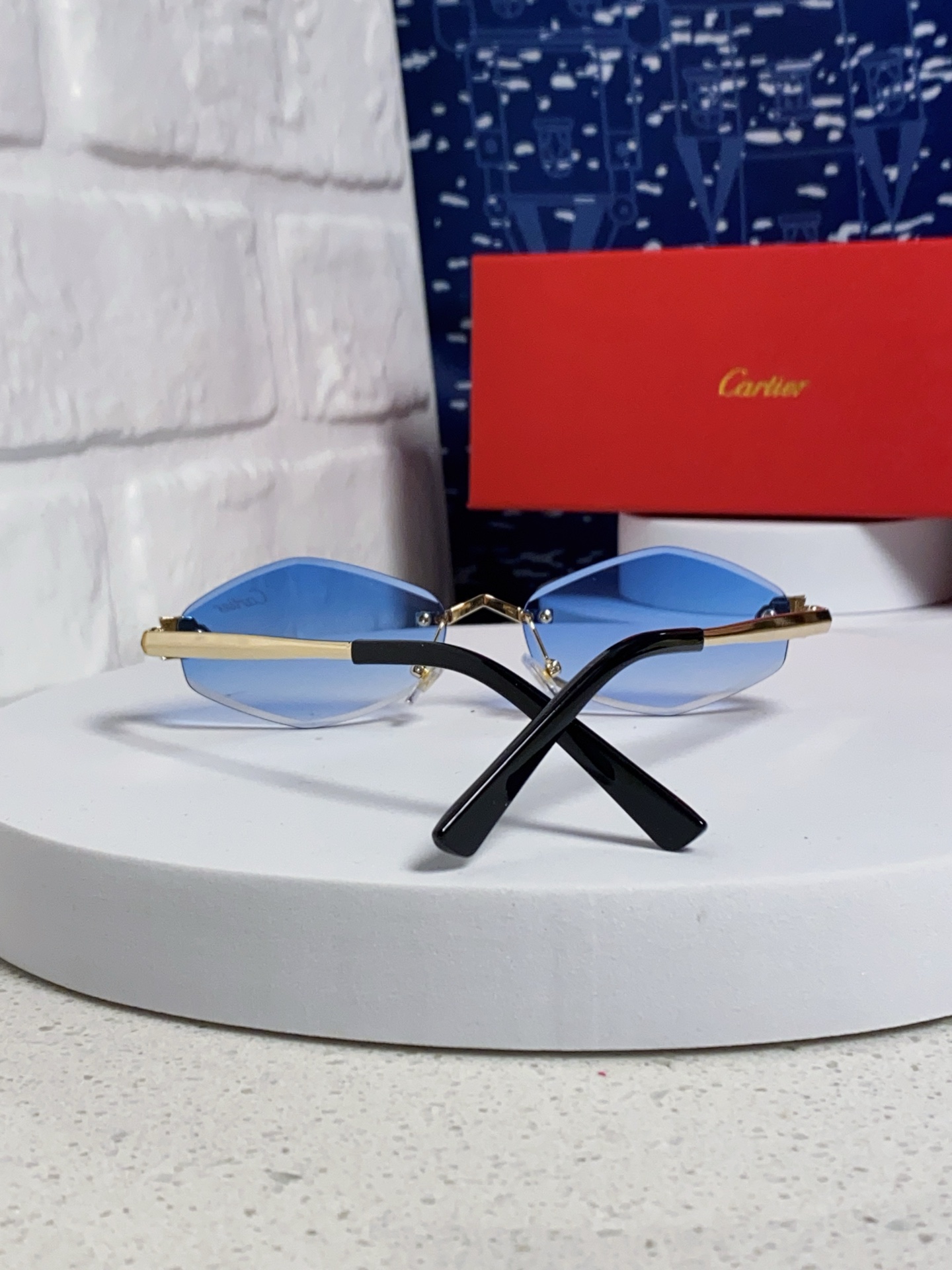 Cartier卡地亚 2025新款时尚复古个性舒适 前卫CT0443S太阳镜 墨镜高质感潮 金属无框豹子