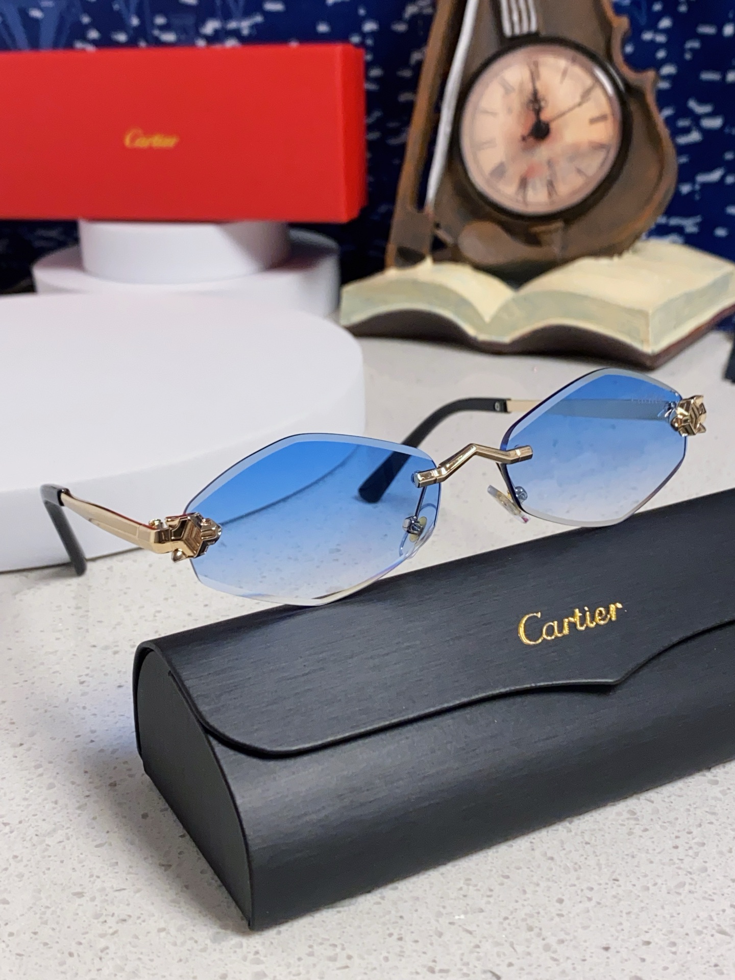 Cartier卡地亚 2025新款时尚复古个性舒适 前卫CT0443S太阳镜 墨镜高质感潮 金属无框豹子