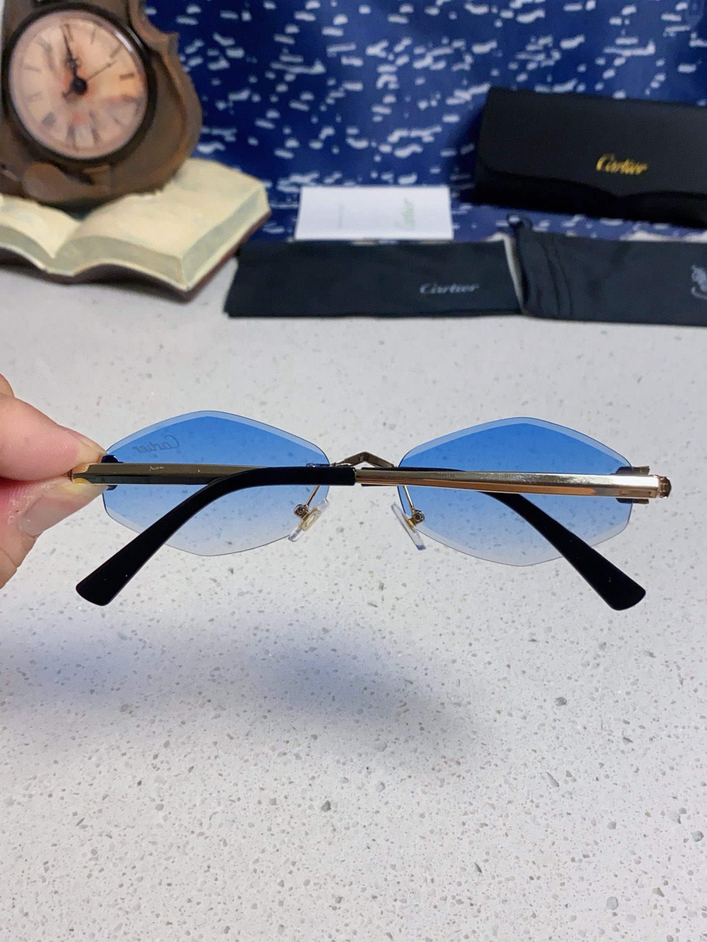 Cartier卡地亚 2025新款时尚复古个性舒适 前卫CT0443S太阳镜 墨镜高质感潮 金属无框豹子