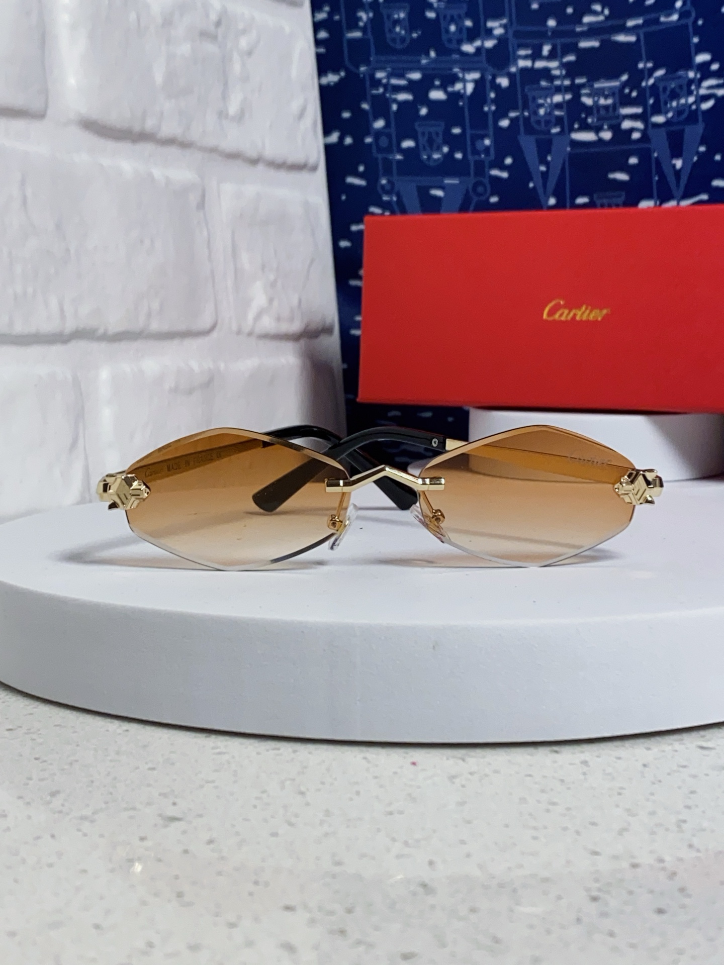 Cartier卡地亚 2025新款时尚复古个性舒适 前卫CT0443S太阳镜 墨镜高质感潮 金属无框豹子