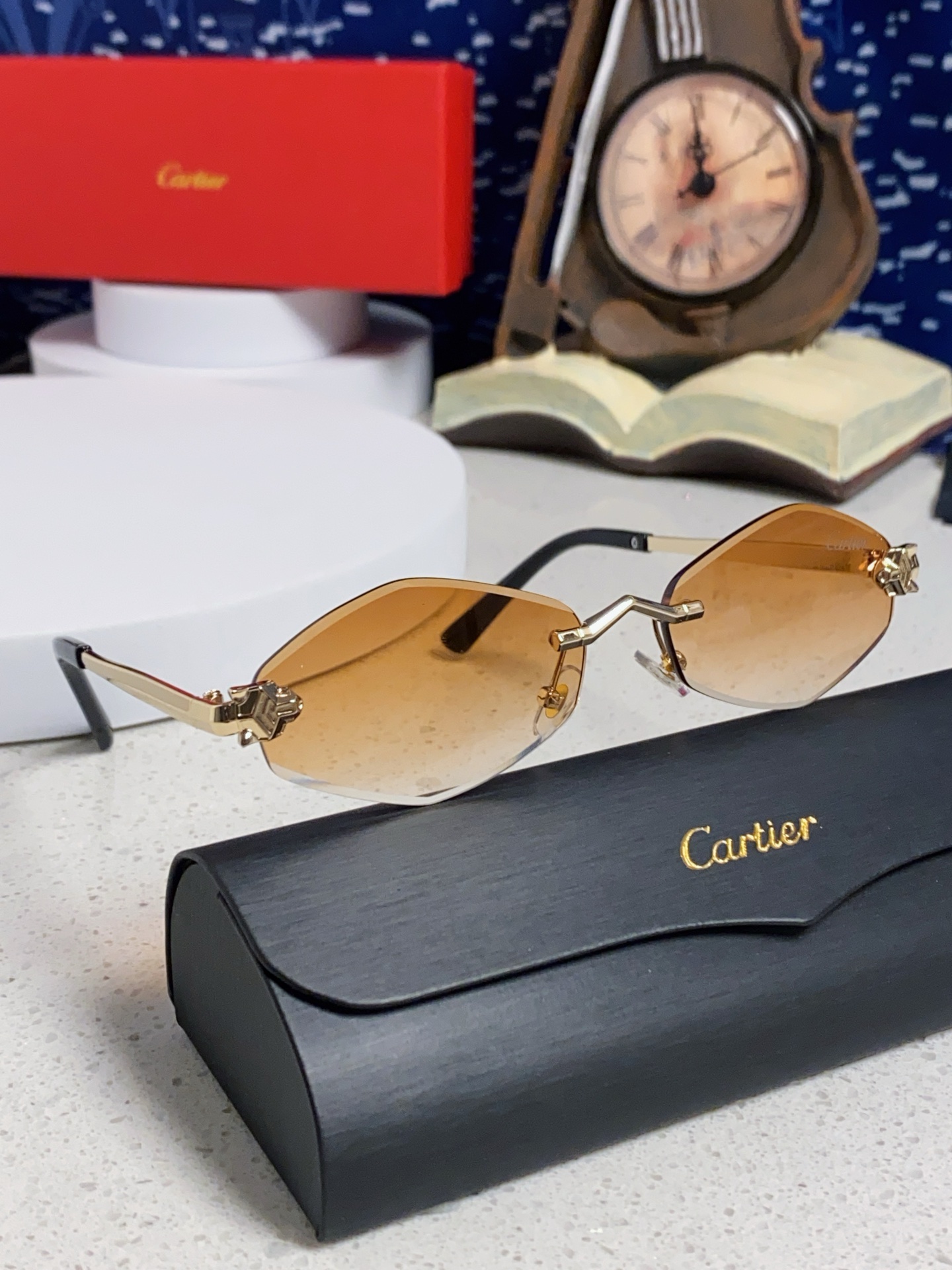 Cartier卡地亚 2025新款时尚复古个性舒适 前卫CT0443S太阳镜 墨镜高质感潮 金属无框豹子