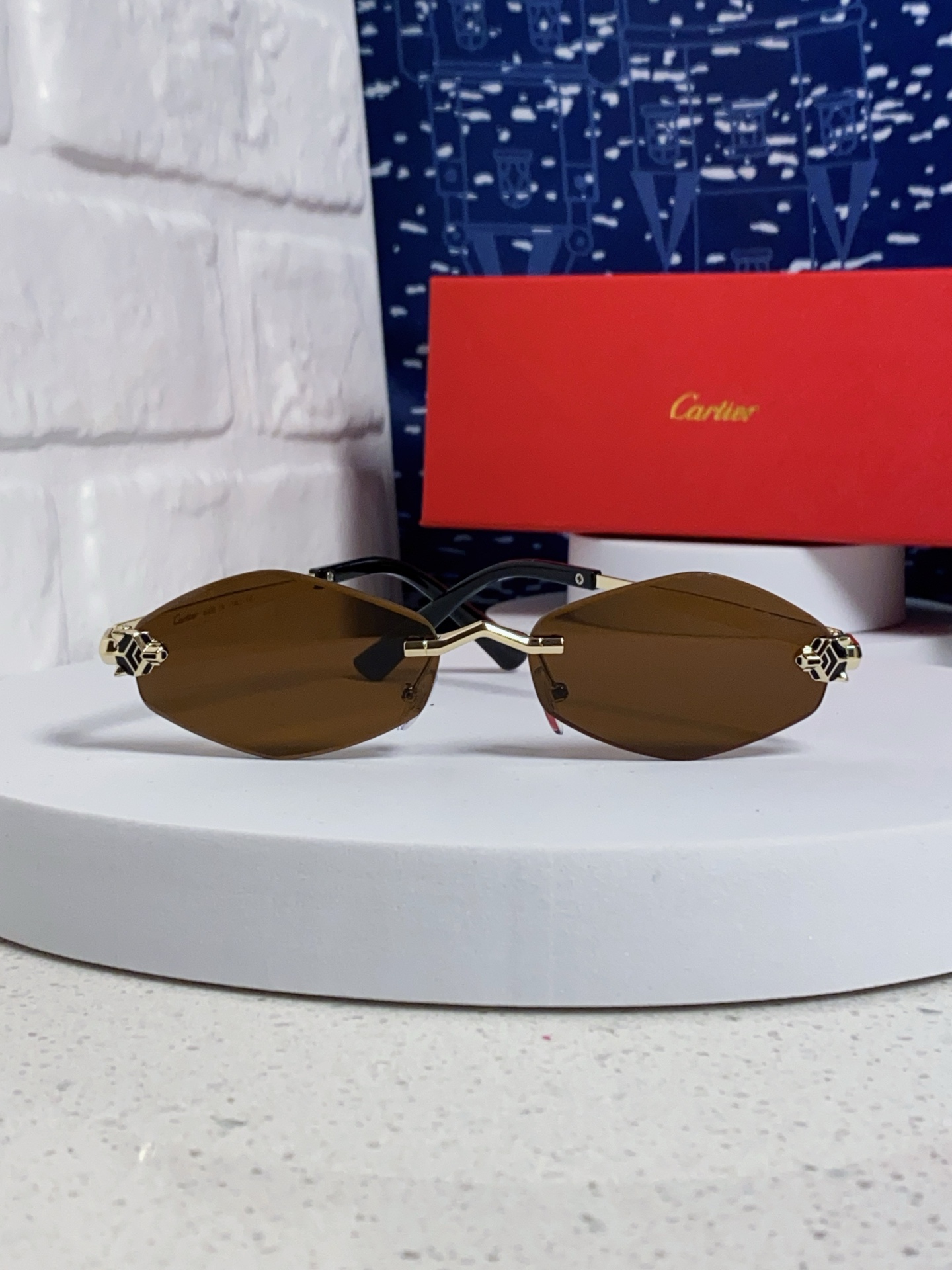 Cartier卡地亚 2025新款时尚复古个性舒适 前卫CT0443S太阳镜 墨镜高质感潮 金属无框豹子