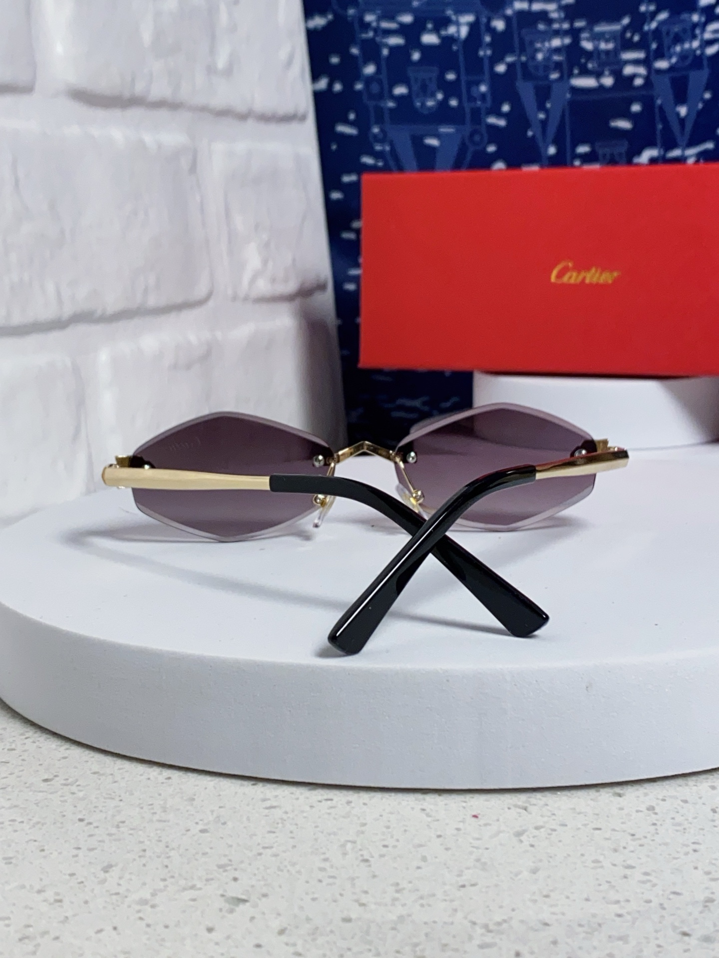 Cartier卡地亚 2025新款时尚复古个性舒适 前卫CT0443S太阳镜 墨镜高质感潮 金属无框豹子