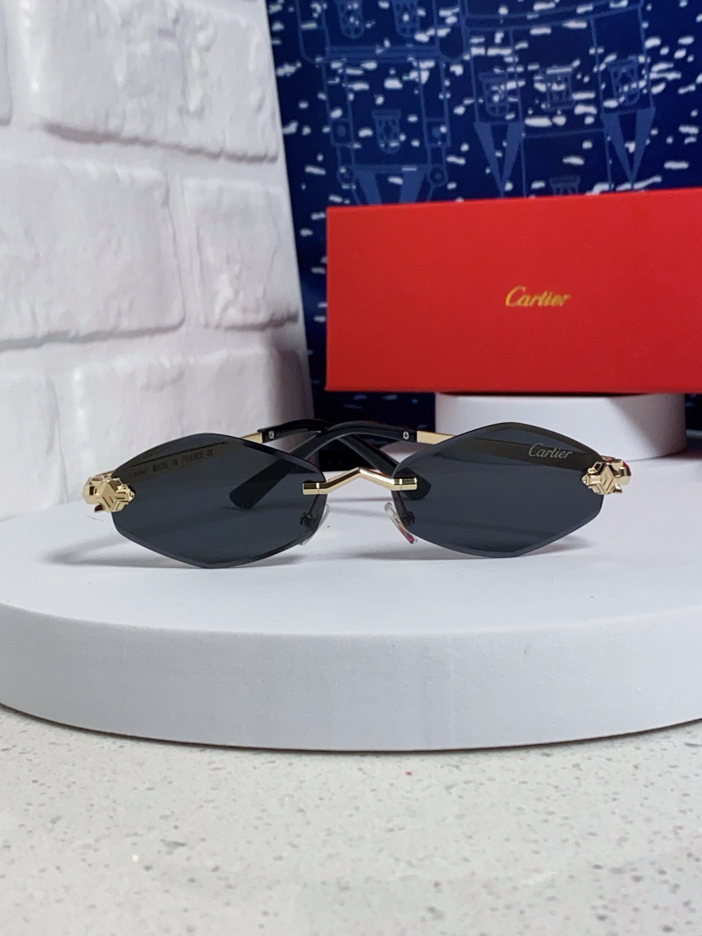Cartier卡地亚 2025新款时尚复古个性舒适 前卫CT0443S太阳镜 墨镜高质感潮 金属无框豹子