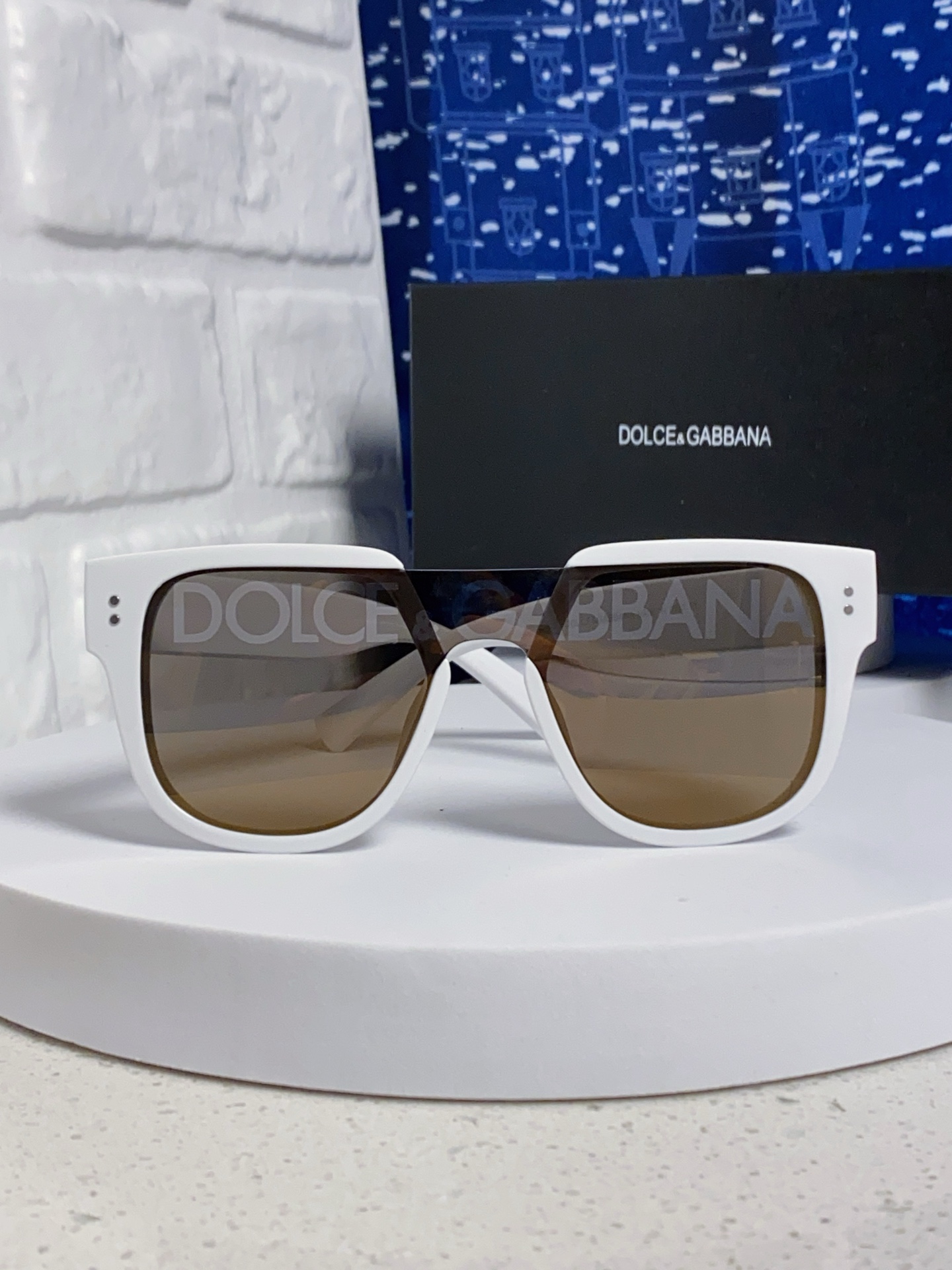  Dolce&Gabbana杜嘉班纳 2025款DG欧美高端男女方框显瘦休闲太阳眼欧洲站明星个性墨镜