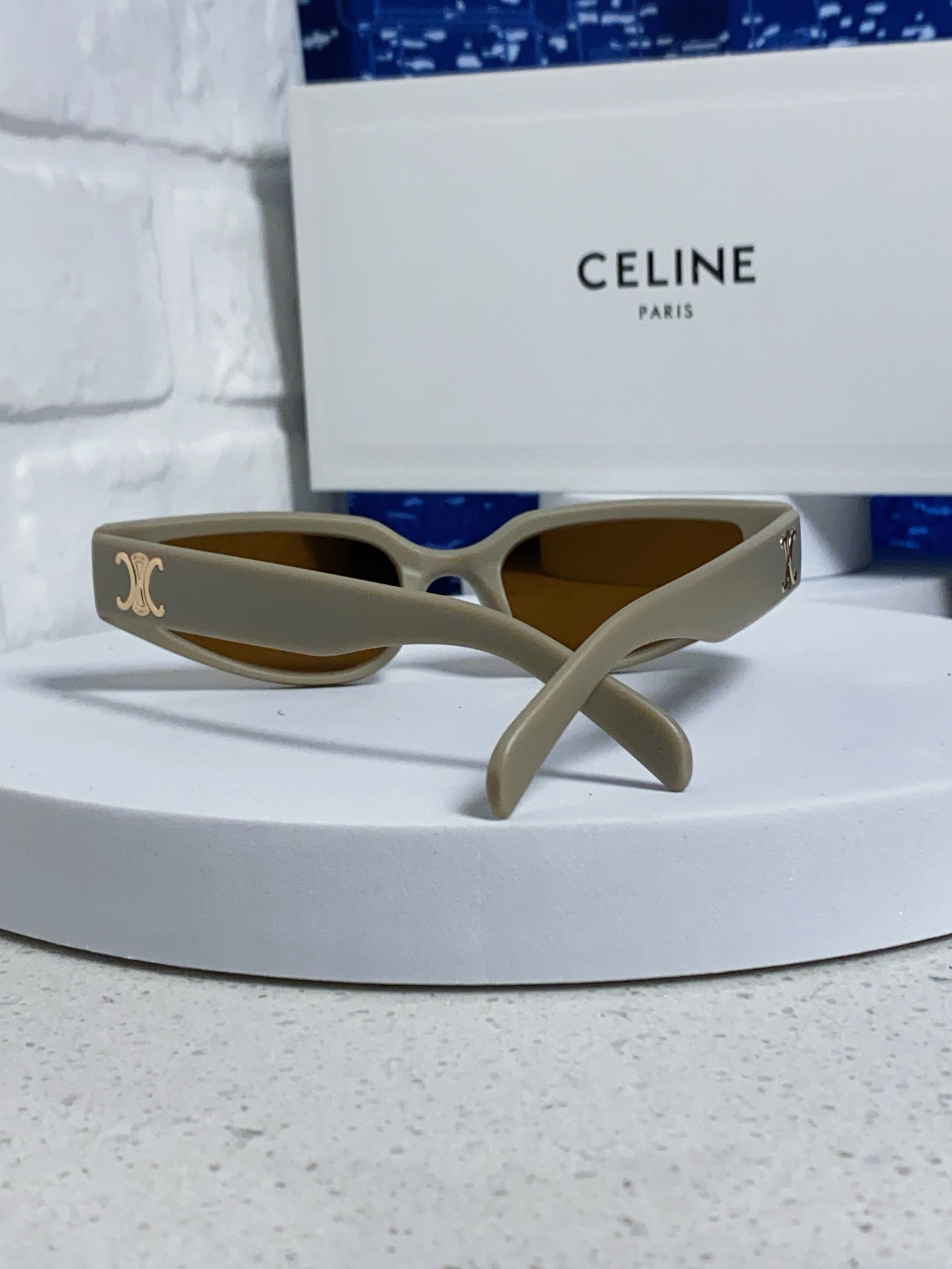  Celine赛琳 2025新款猫眼墨镜男女 春夏高级太阳镜防风防紫外线防晒 