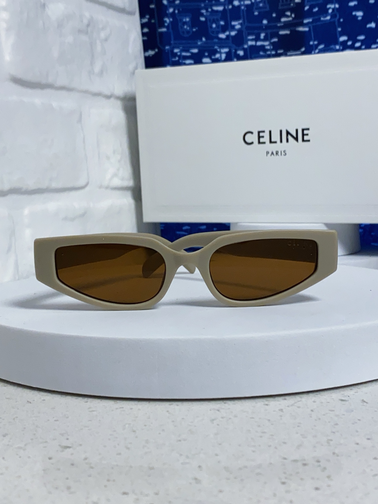  Celine赛琳 2025新款猫眼墨镜男女 春夏高级太阳镜防风防紫外线防晒 