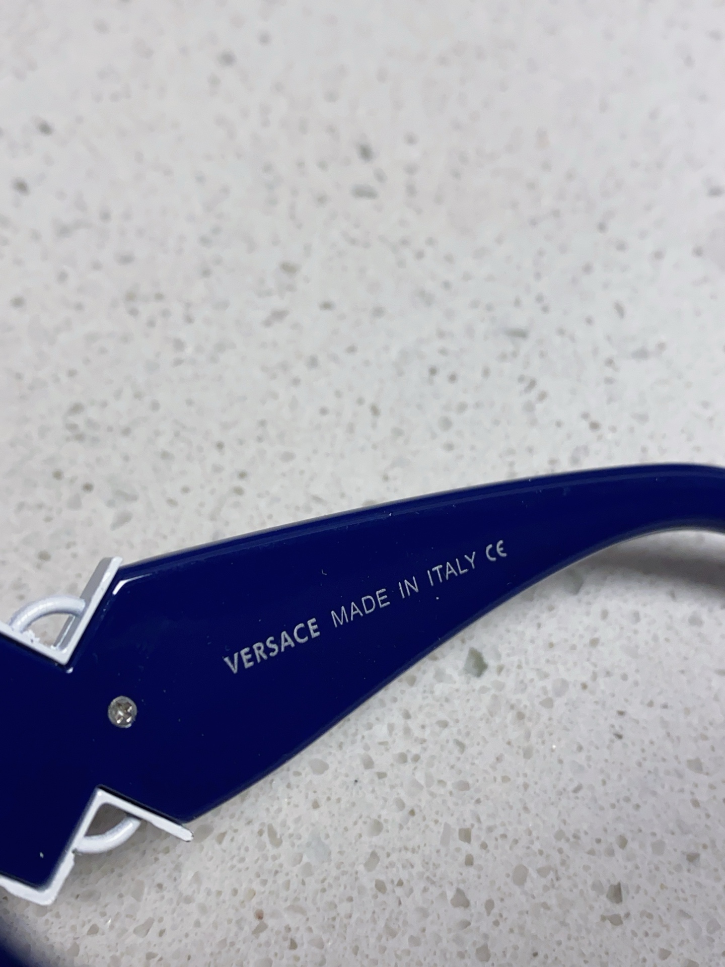  Versace范思哲 2025款欧美时尚人头 女士个性多边太阳眼欧洲站网红前卫自拍防晒墨镜