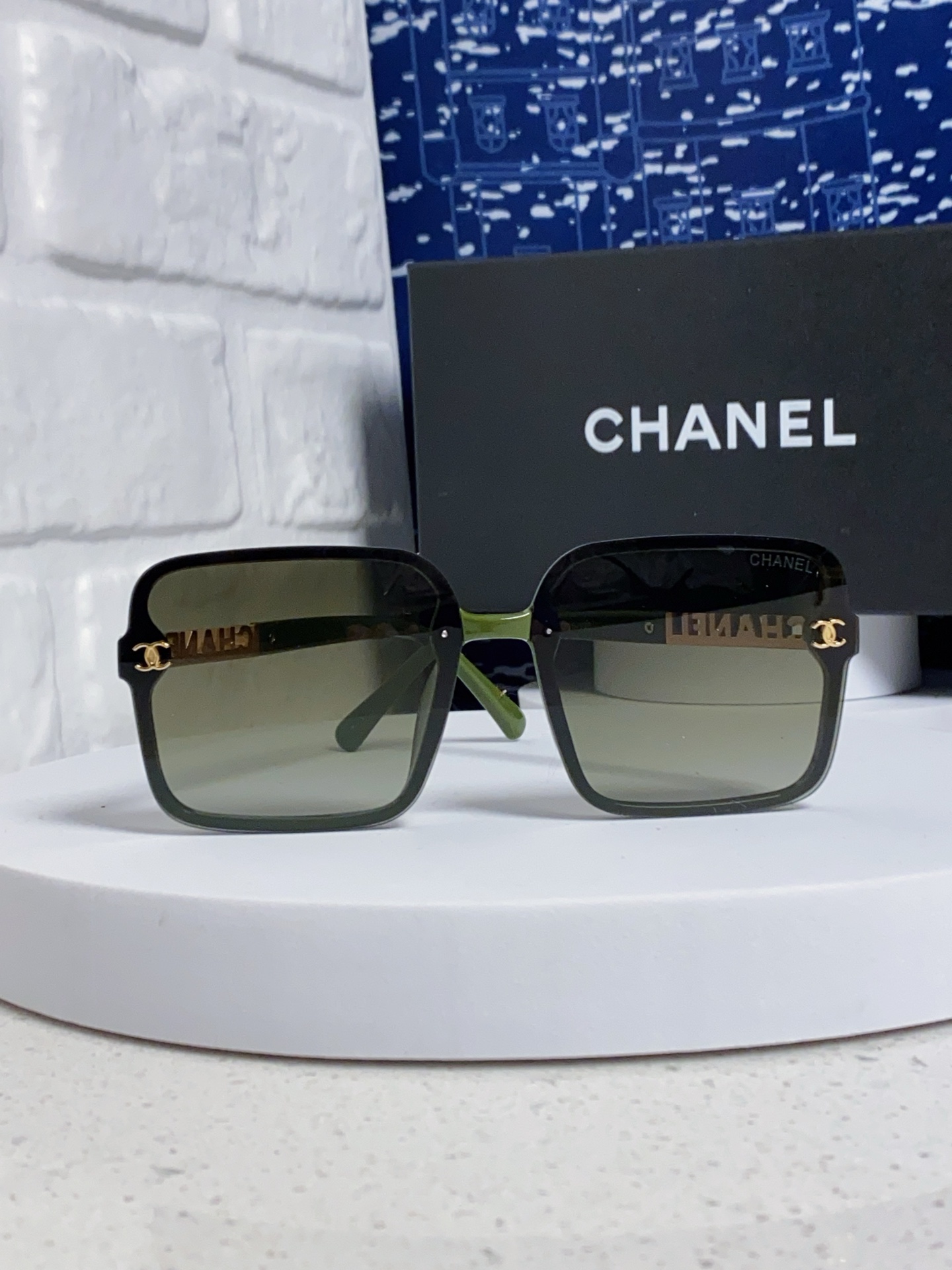  Chanel香奈儿 2025最新款爆款 女款太阳镜防紫外线墨镜高级感大脸圆脸复古眼镜素颜神器 方框时尚