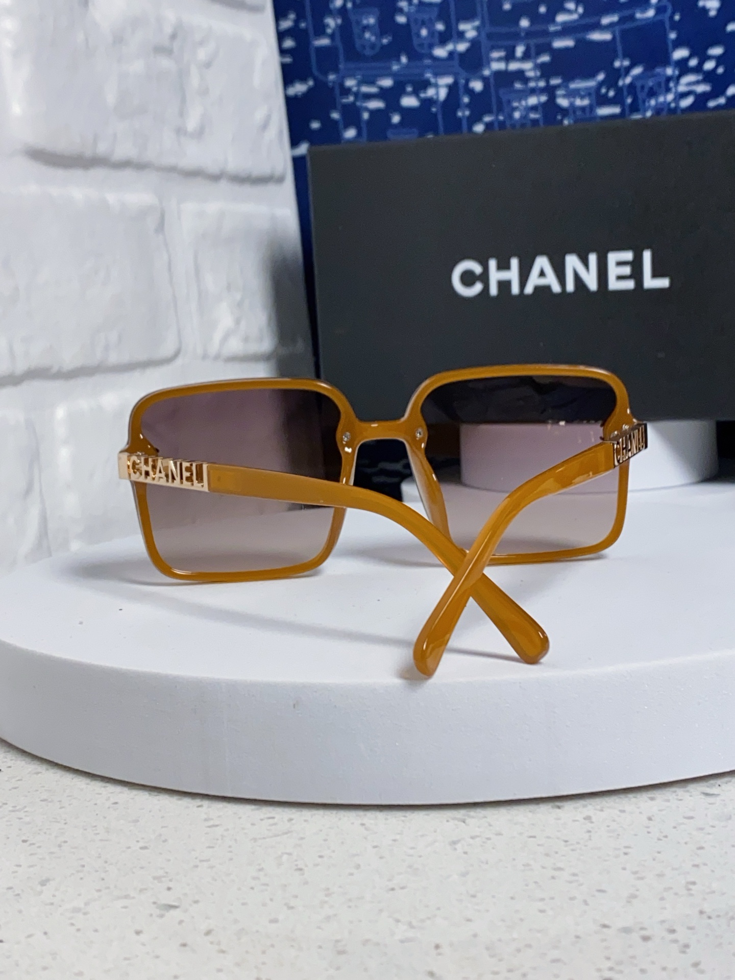  Chanel香奈儿 2024最新款爆款 女款太阳镜防紫外线墨镜高级感大脸圆脸复古眼镜素颜神器 方框时尚