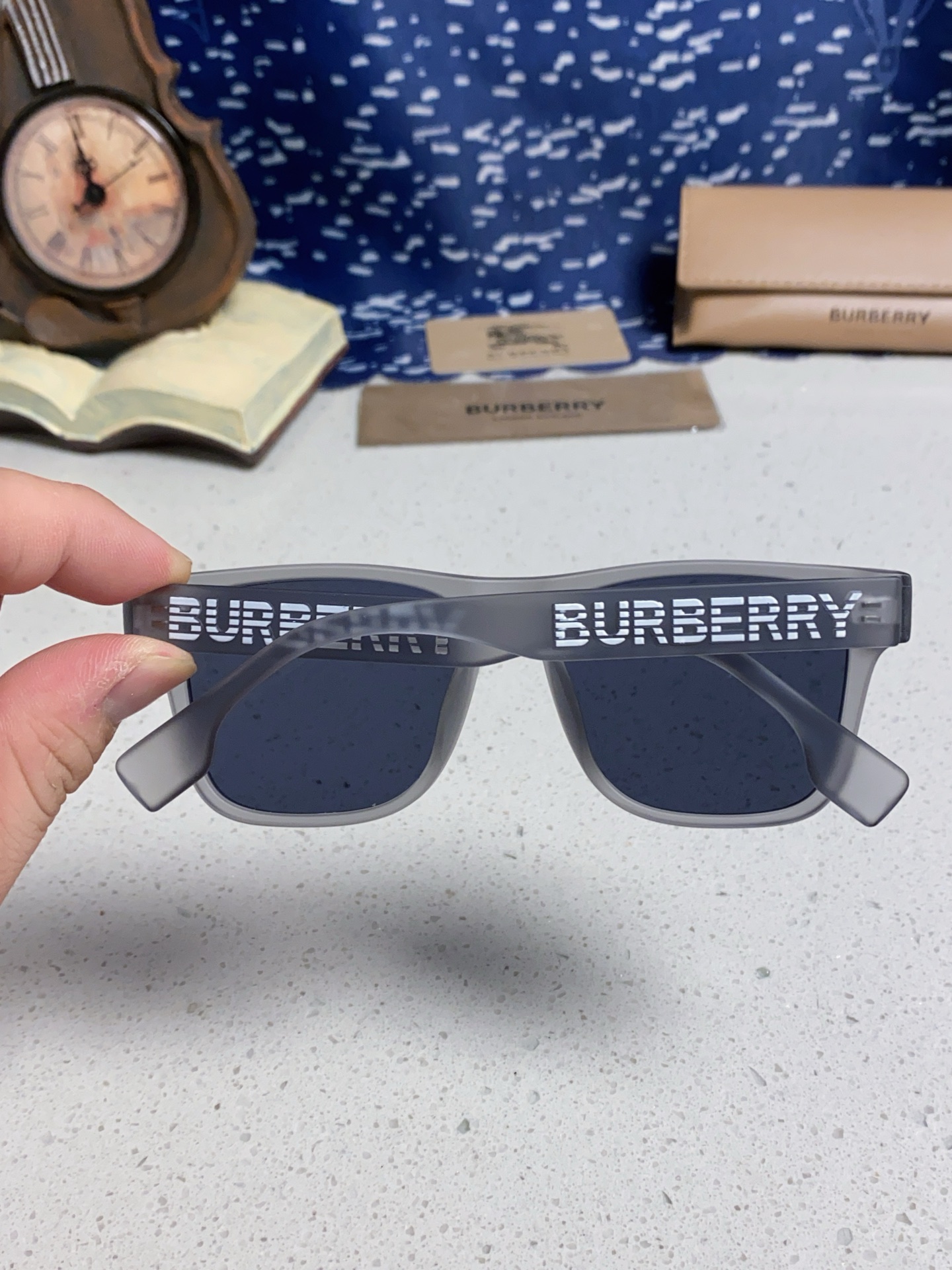  Burberry巴宝莉 2025新款墨镜男女同款巴宝莉太阳镜明星款眼镜护目镜 男士开车专用