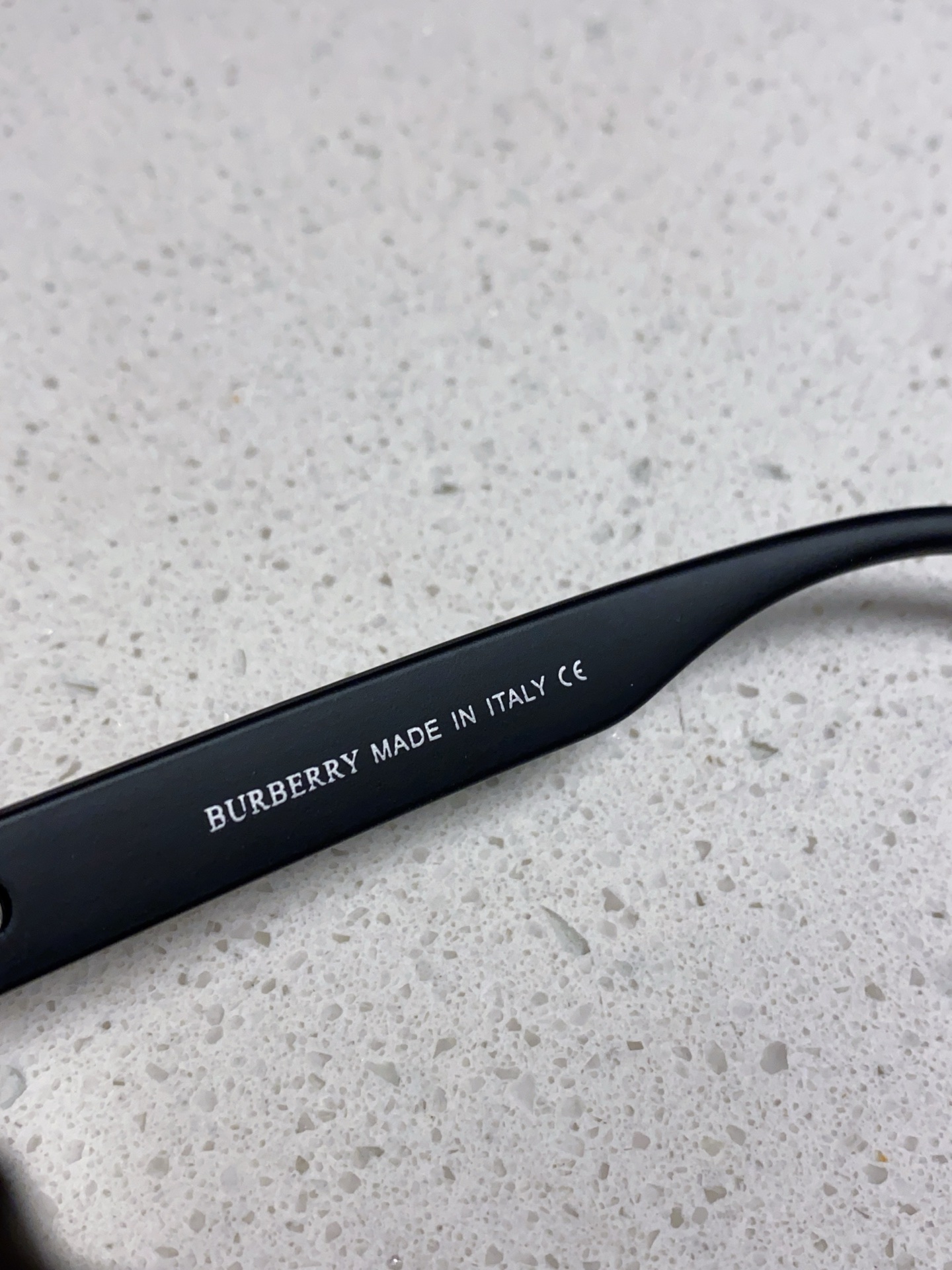  Burberry巴宝莉 2025新款墨镜男女同款巴宝莉太阳镜明星款眼镜护目镜 男士开车专用