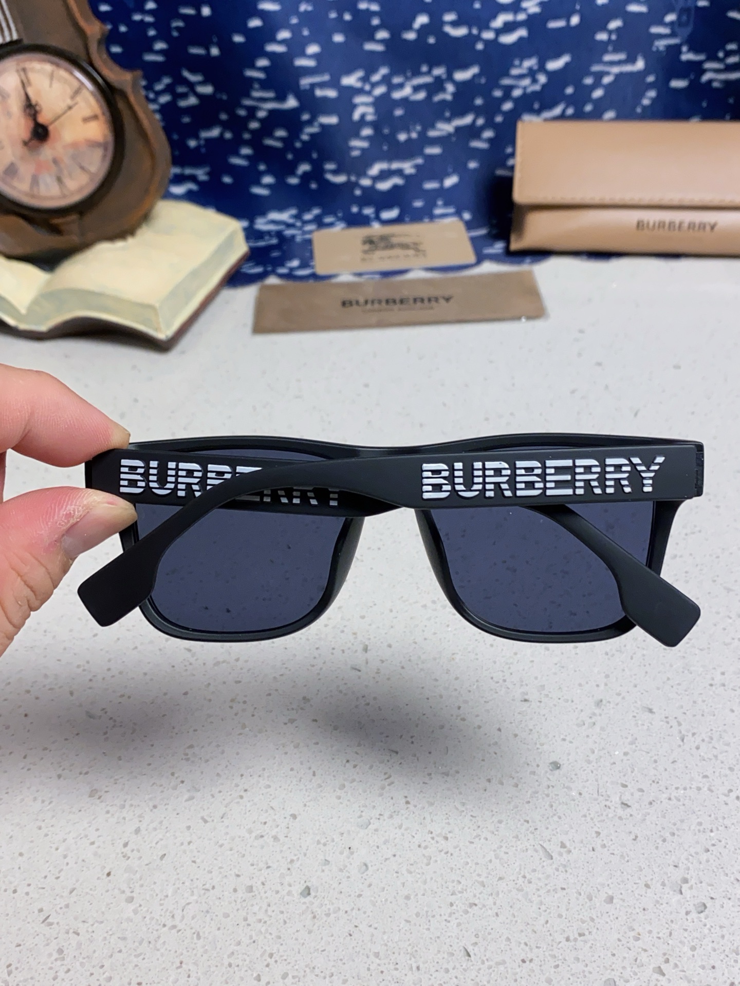  Burberry巴宝莉 2025新款墨镜男女同款巴宝莉太阳镜明星款眼镜护目镜 男士开车专用
