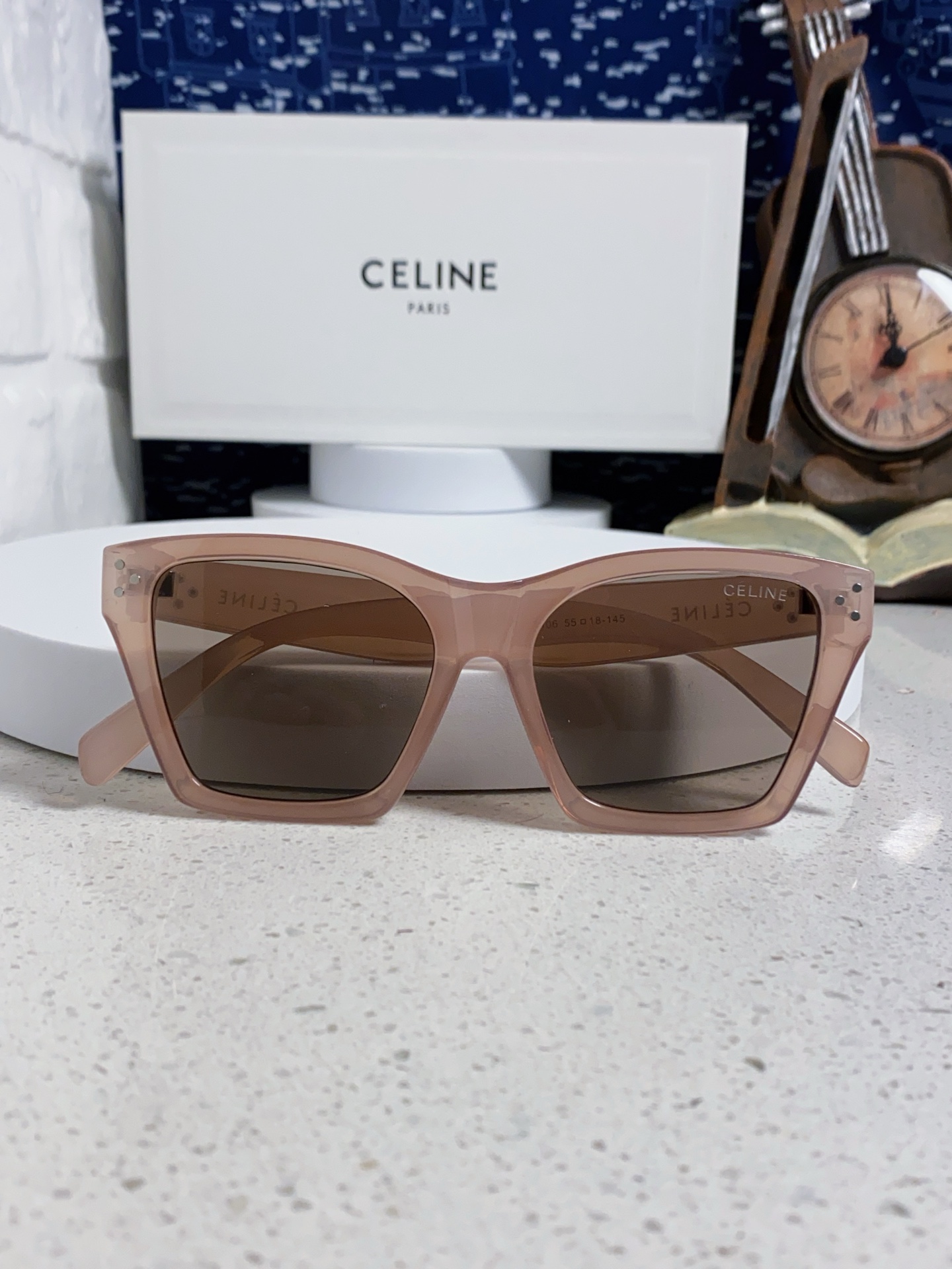  Celine赛琳 2025新品方形太阳眼镜女圆脸CL40041N时尚个性遮阳墨镜男女通用防紫外线