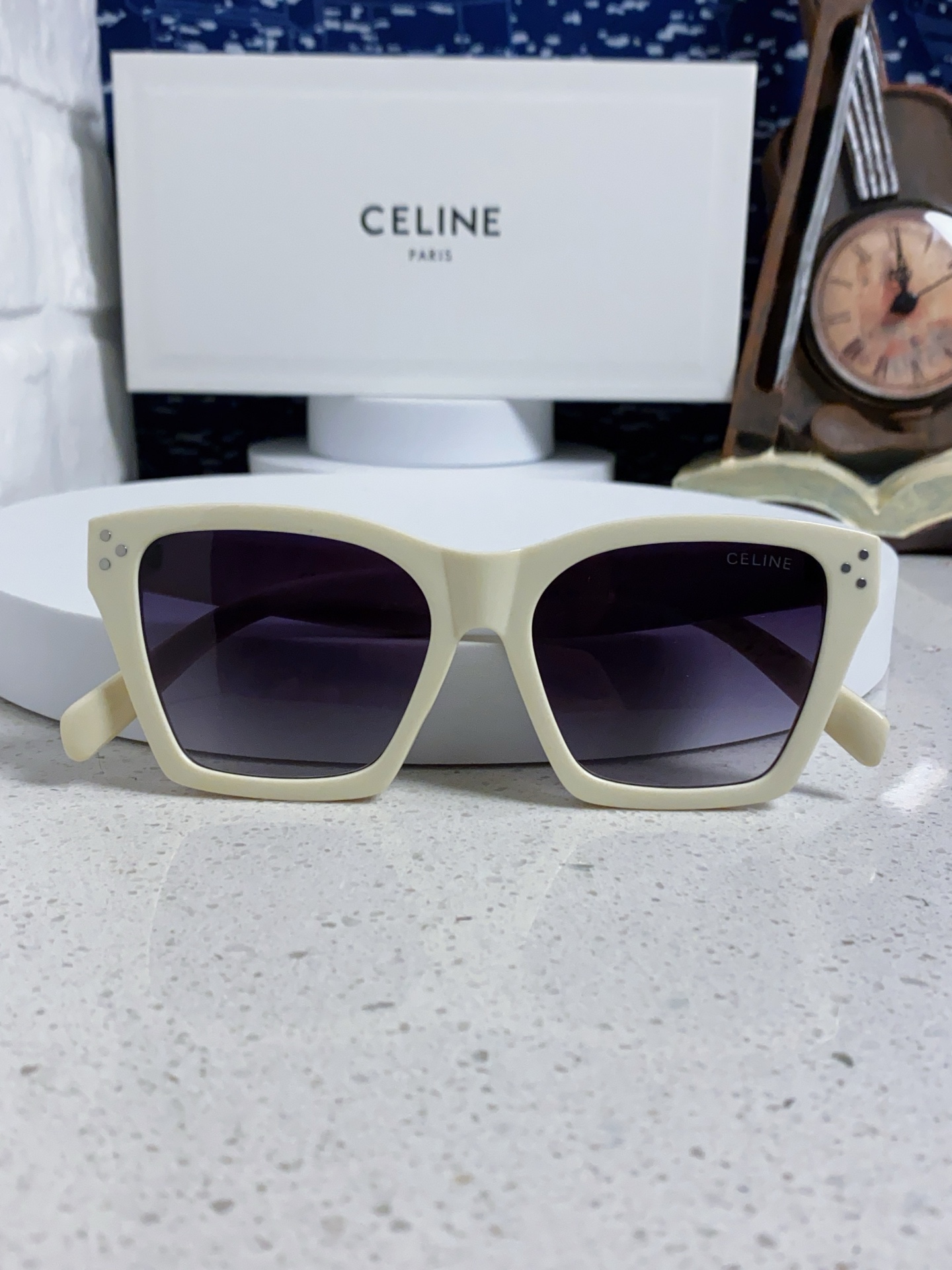  Celine赛琳 2025新品方形太阳眼镜女圆脸CL40041N时尚个性遮阳墨镜男女通用防紫外线