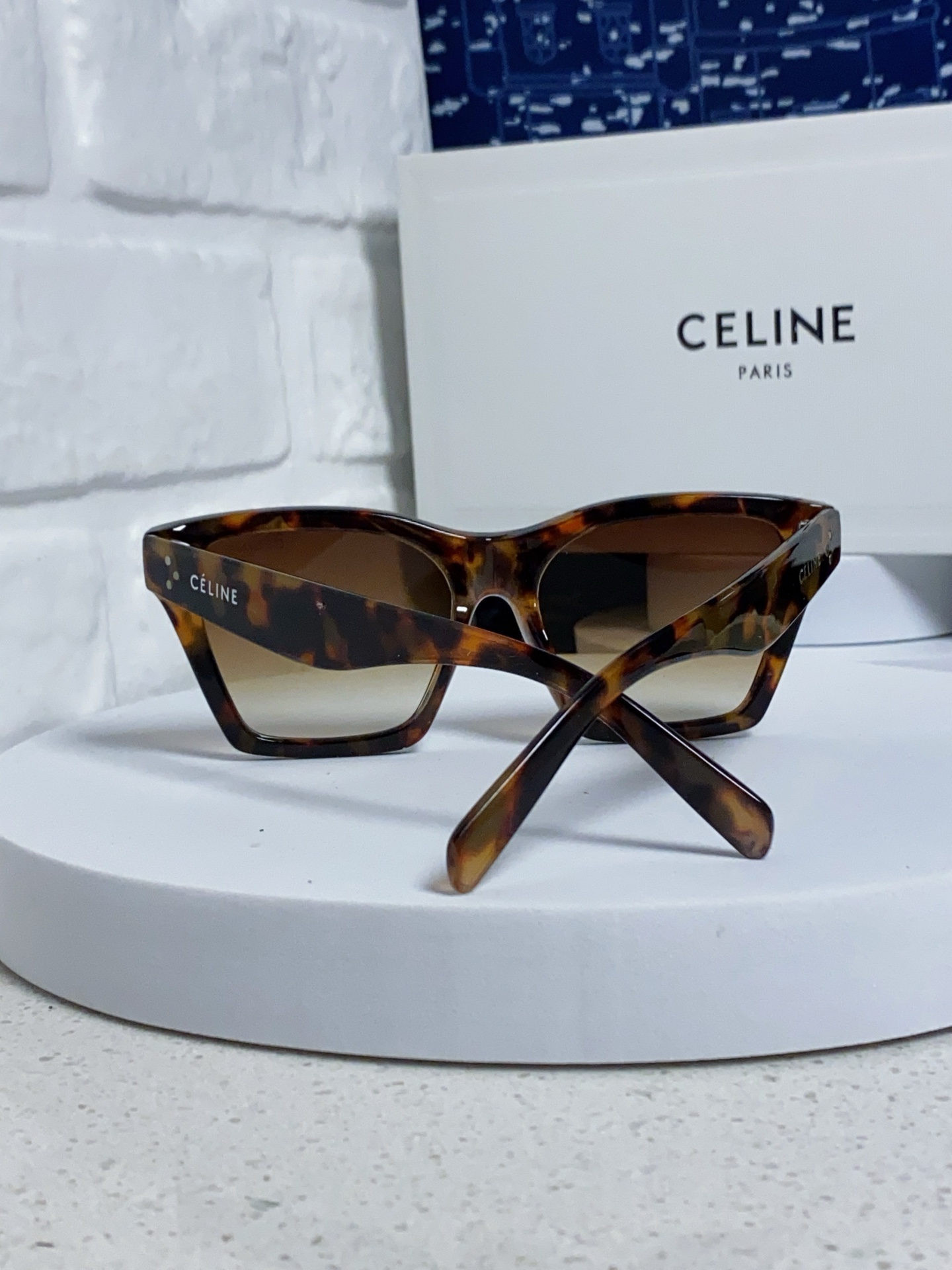  Celine赛琳 2025新品方形太阳眼镜女圆脸CL40041N时尚个性遮阳墨镜男女通用防紫外线