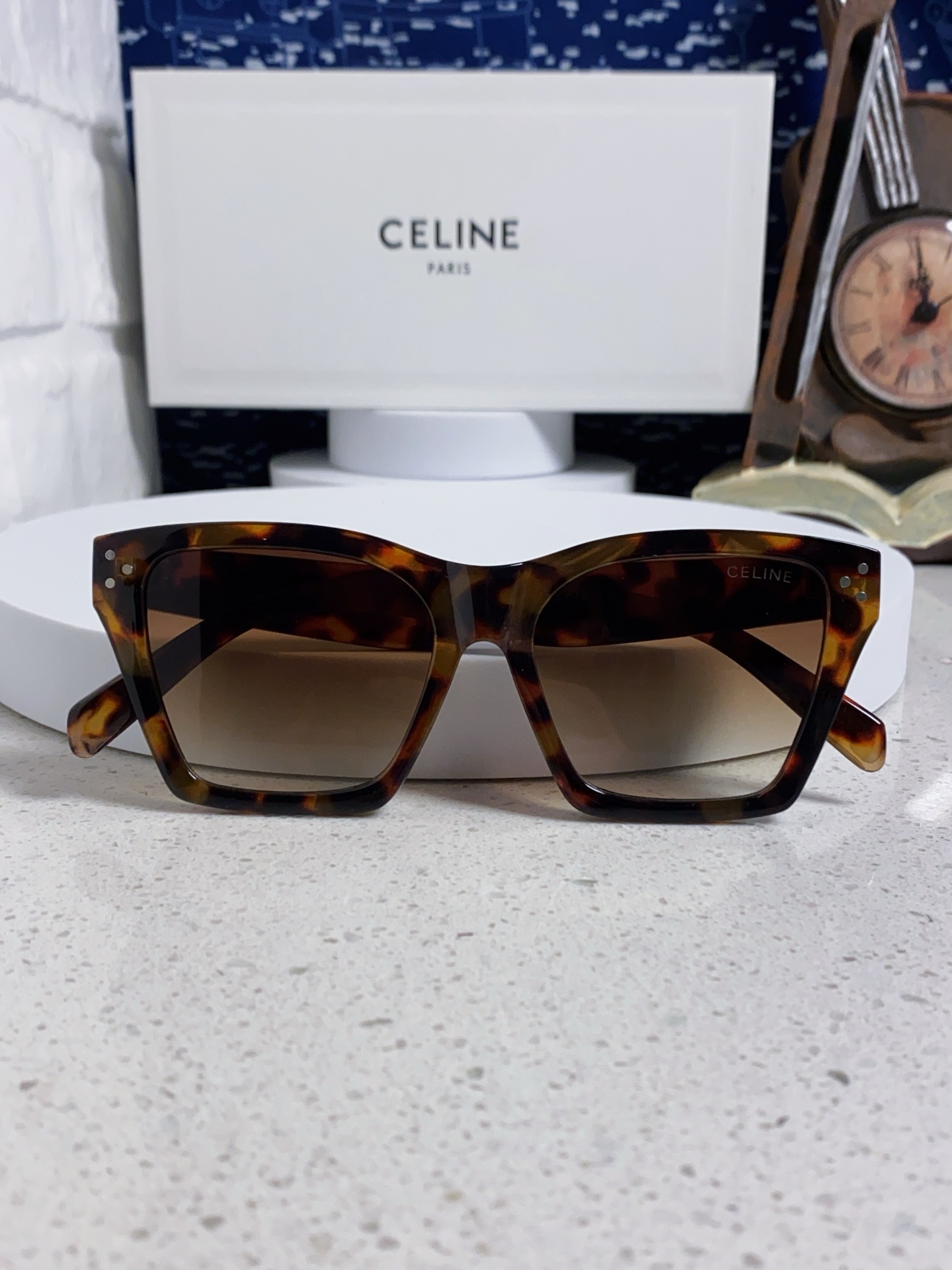 Celine赛琳 2025新品方形太阳眼镜女圆脸CL40041N时尚个性遮阳墨镜男女通用防紫外线