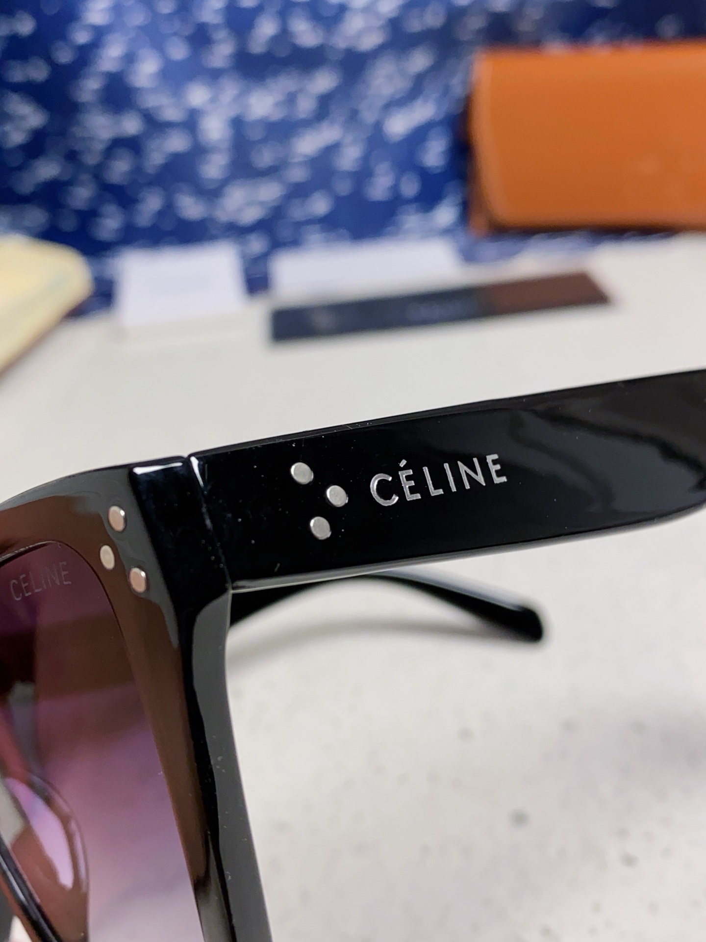  Celine赛琳 2025新品方形太阳眼镜女圆脸CL40041N时尚个性遮阳墨镜男女通用防紫外线